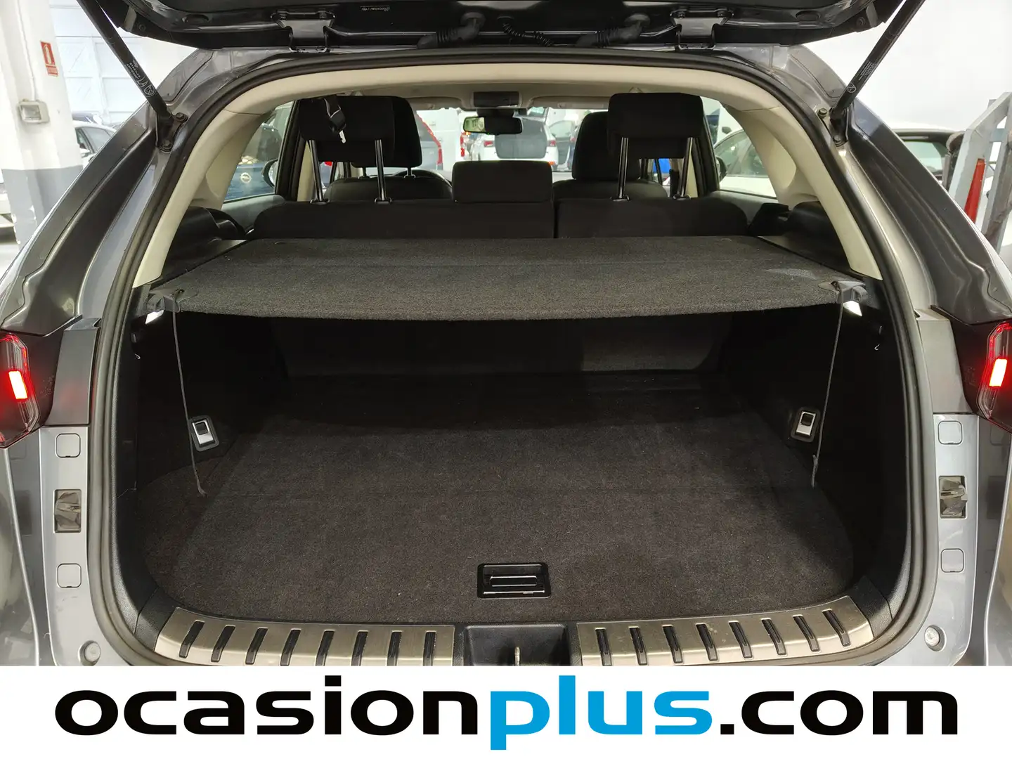 Foto Lexus NX Lexus NX 300h Premium 2WD (197 CV)