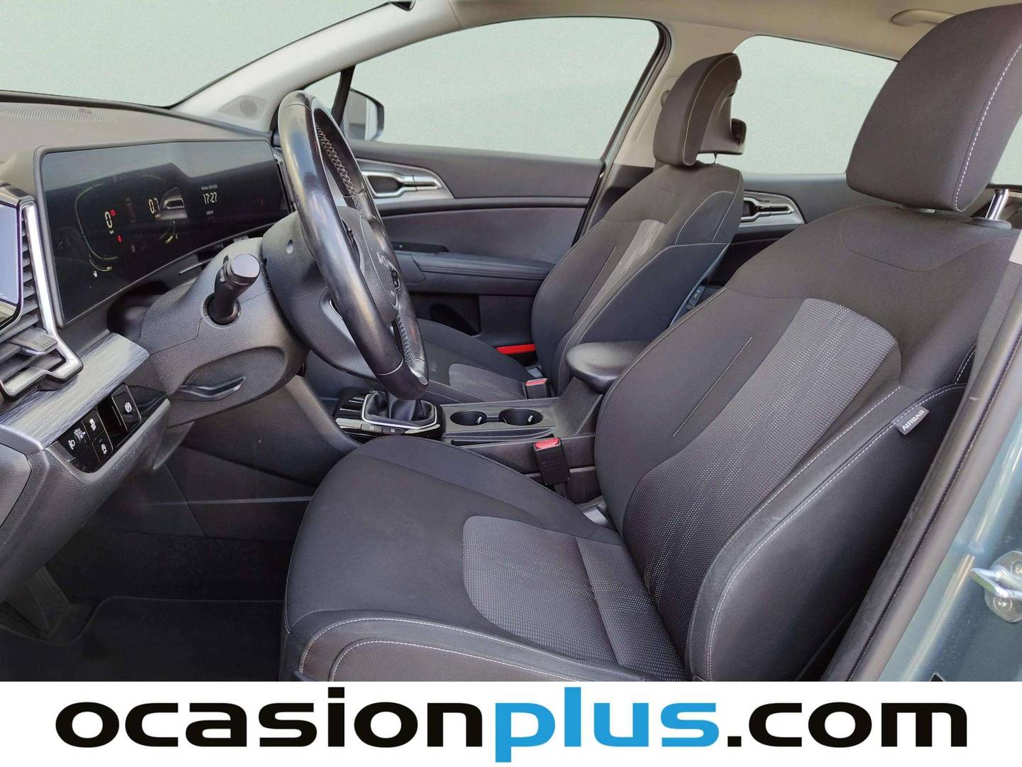 Foto asientos delanteros KIA Sportage KIA Sportage 1.6 T-GDi MHEV Drive 4x2 (150 CV)