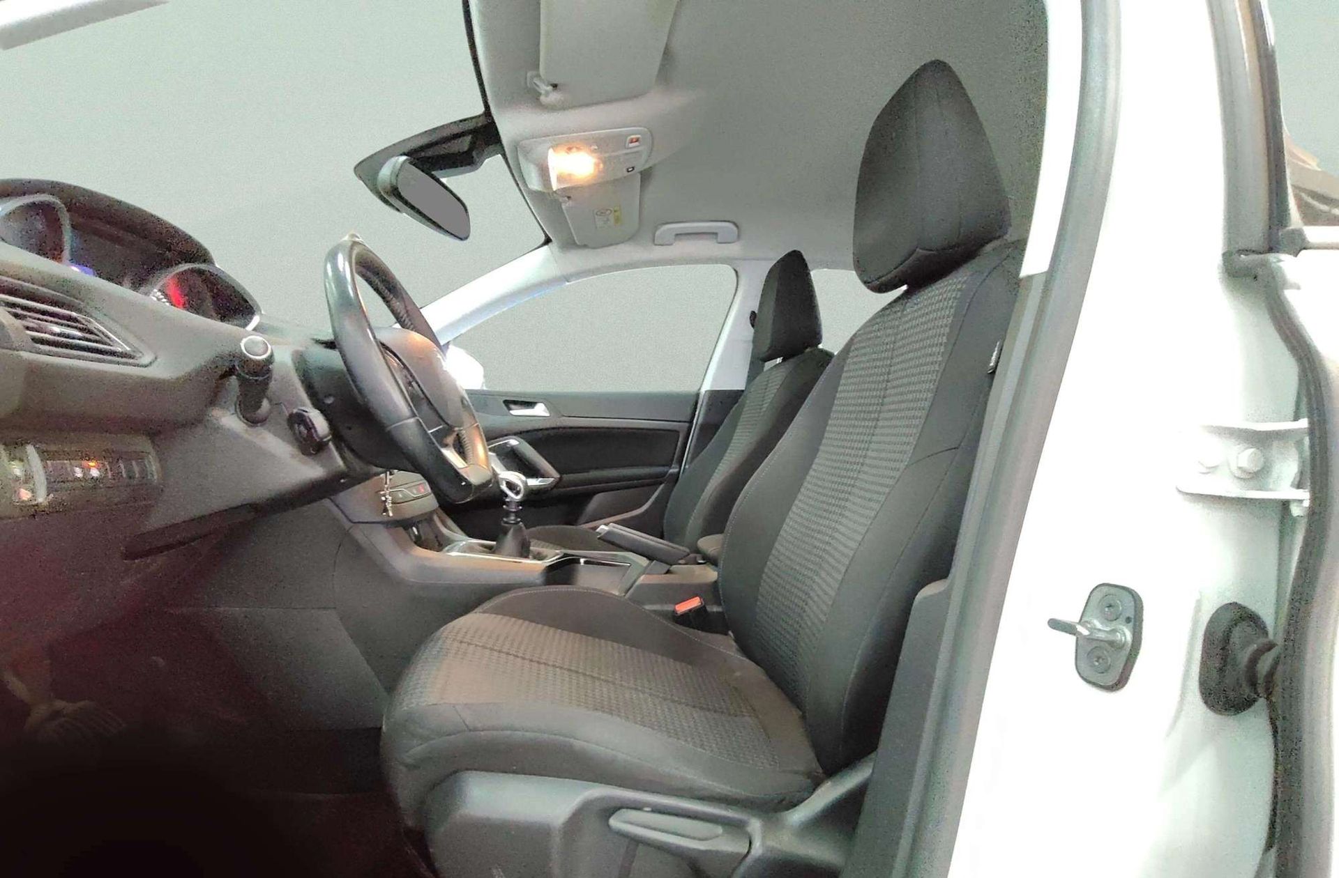 Peugeot 308 PureTech 110 Style - foto 11