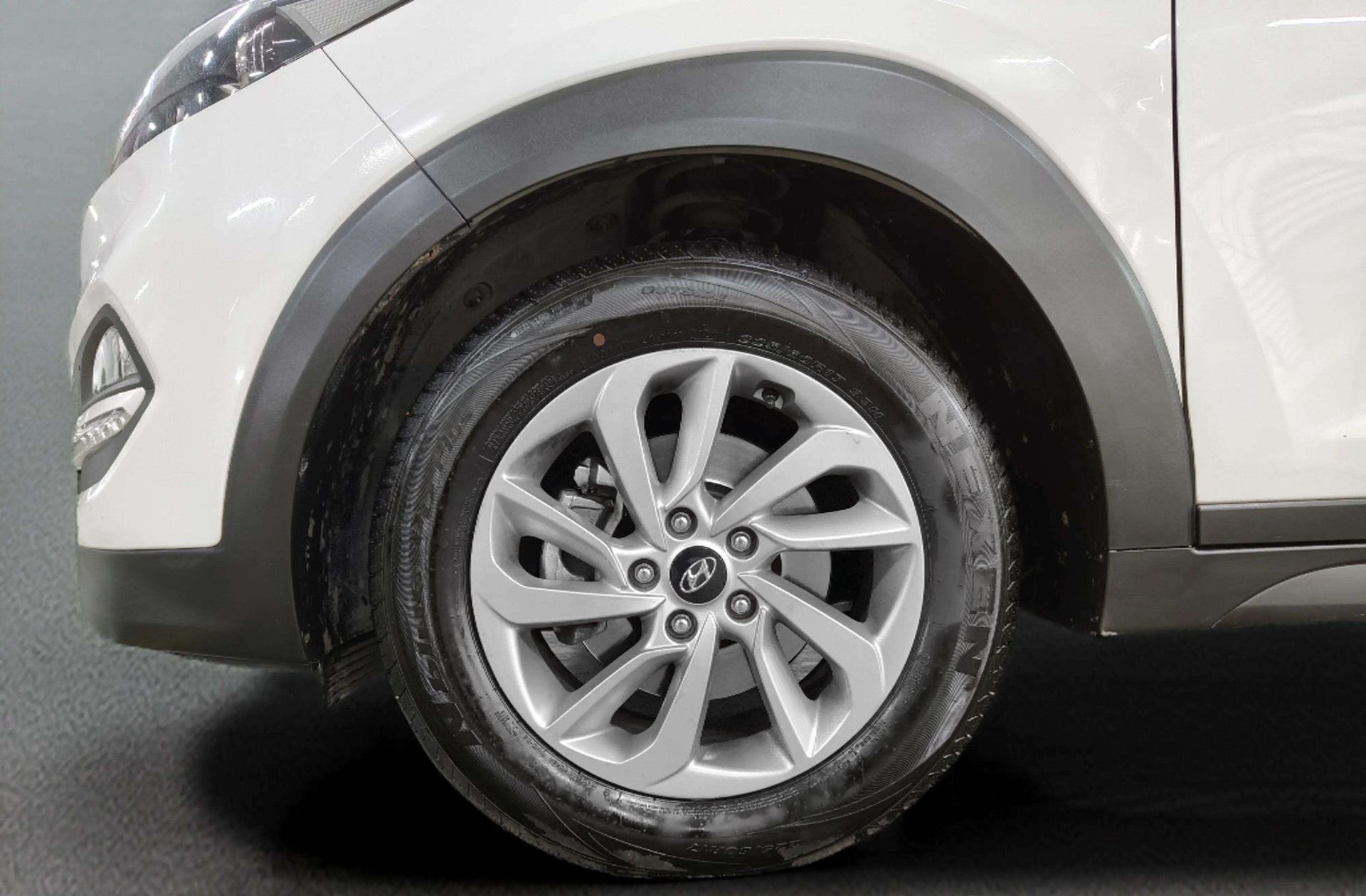 Hyundai Tucson 2.0 CRDi BlueDrive Klass Sky 4x2 - foto 29