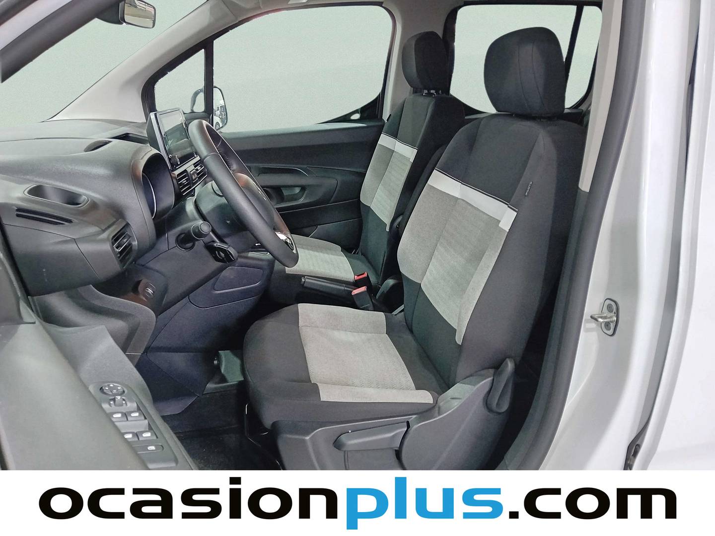 Foto asientos delanteros Citroën Berlingo Citroën Berlingo BlueHDi 130 S&S Talla M Shine (130 CV)