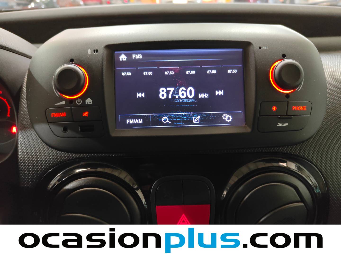 Equipamiento del Fiat Qubo Fiat Qubo 1.3 MultiJet Lounge (80 CV)