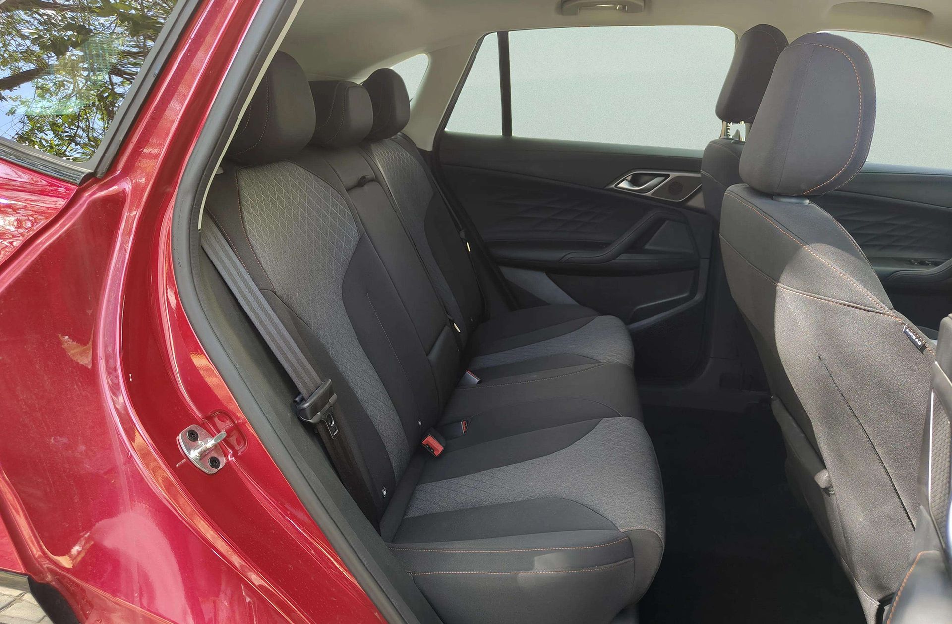 MG HS 1.5T Comfort DCT - foto 19