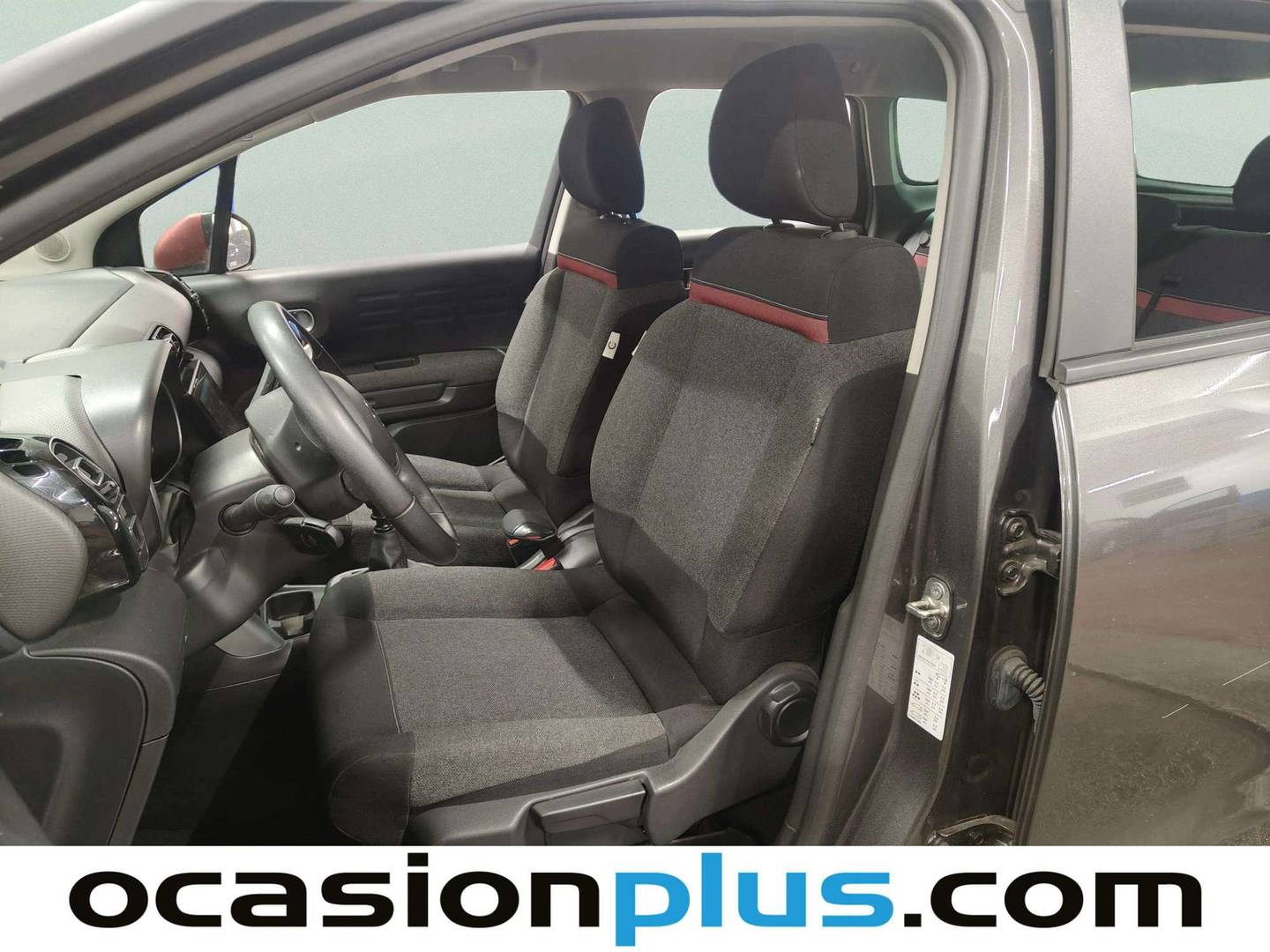 Foto asientos delanteros Citroën C3 Aircross Citroën C3 Aircross PureTech 110 S&S C-Series (110 CV)