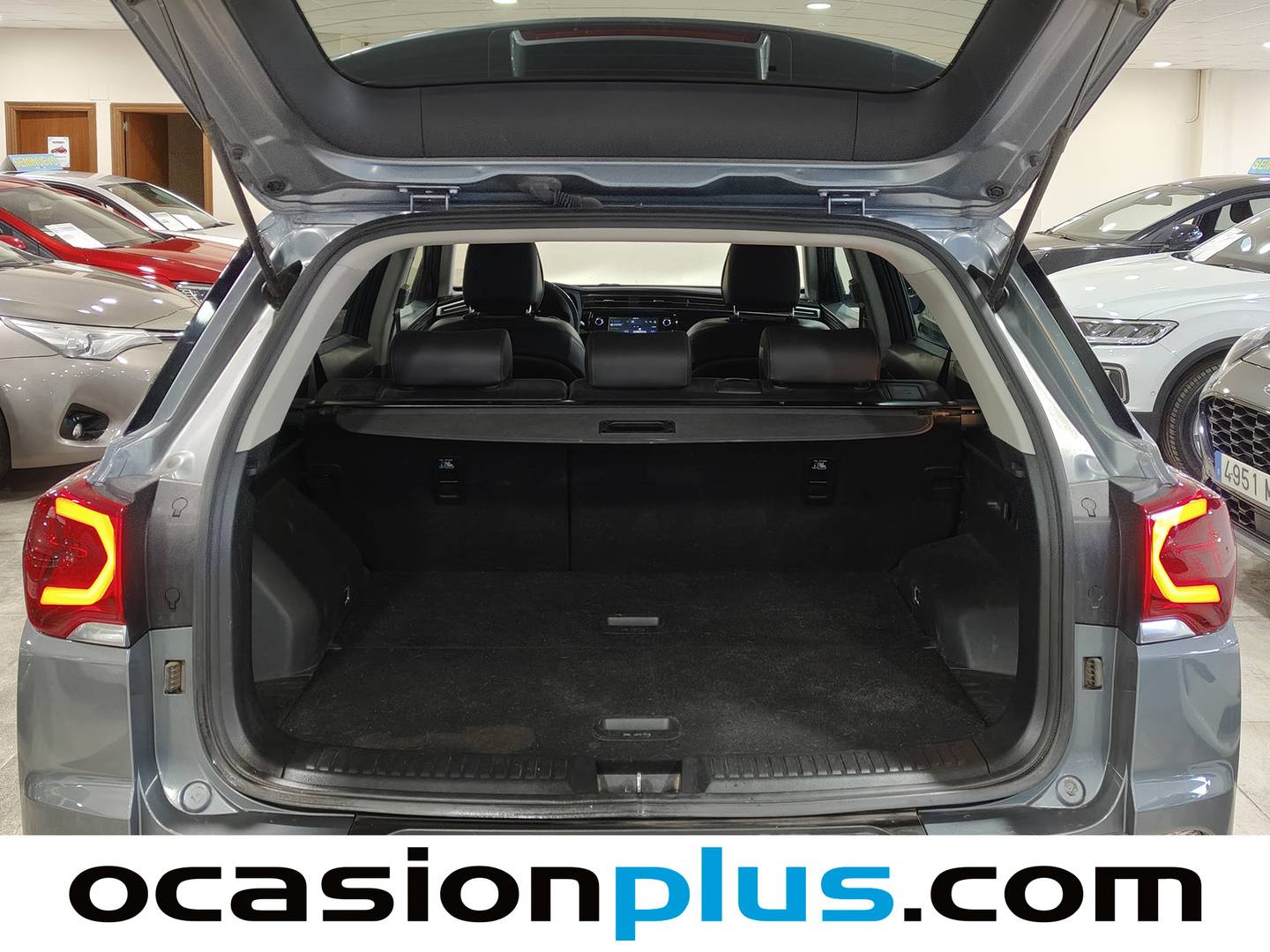 Fotos maletero SsangYong Korando SsangYong Korando D16T Limited 4x4 Auto (136 CV)