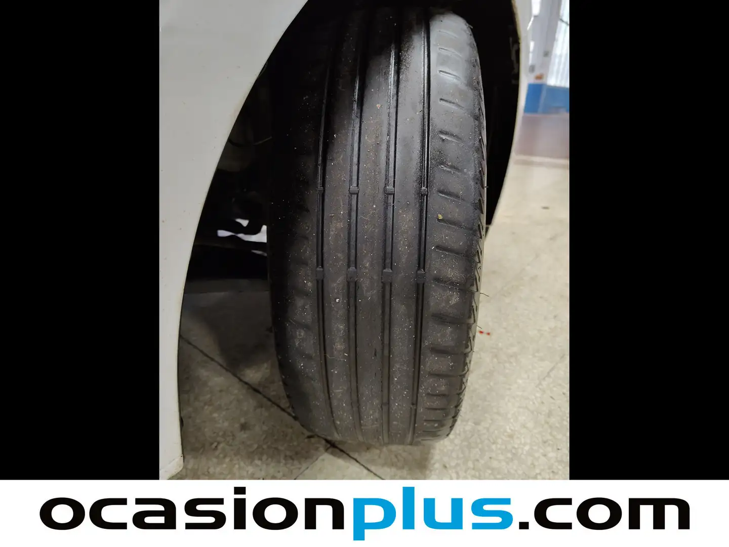 Foto Ford Ka+ Ford Ka+ 1.2 Ti-VCT White Edition (85 CV)