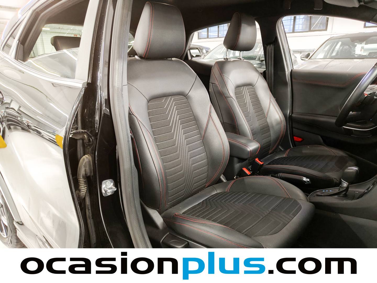 Foto Ford Puma Ford Puma 1.0 EcoBoost MHEV ST-Line X Auto (155 CV)