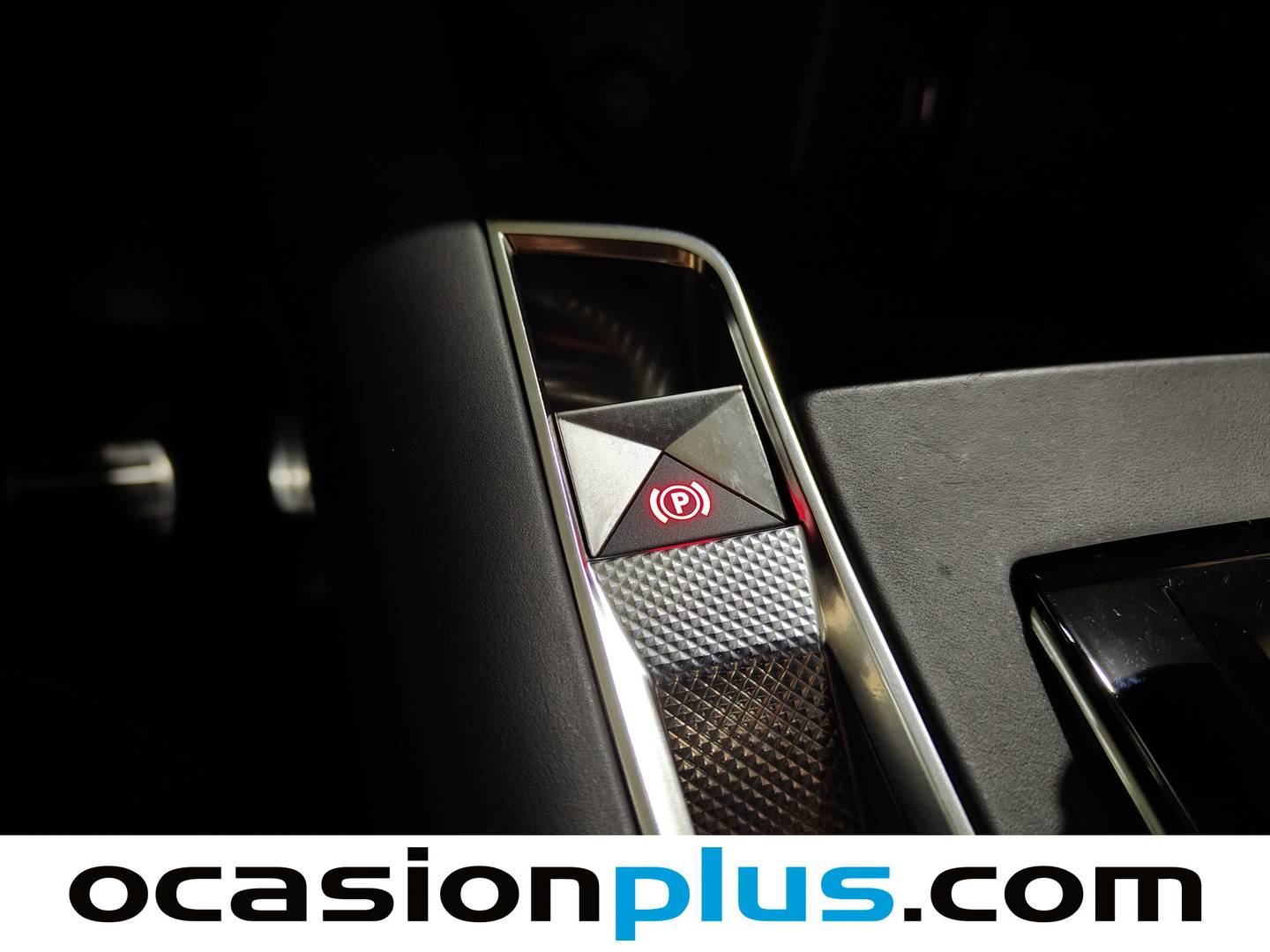 Foto DS DS 7 Crossback E-Tense DS DS7 Crossback E-Tense 225 Grand Chic Auto  (225 CV)