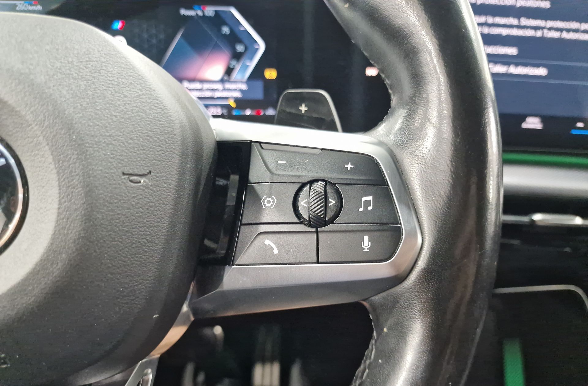 BMW X1 sDrive18i Pack M - foto 31