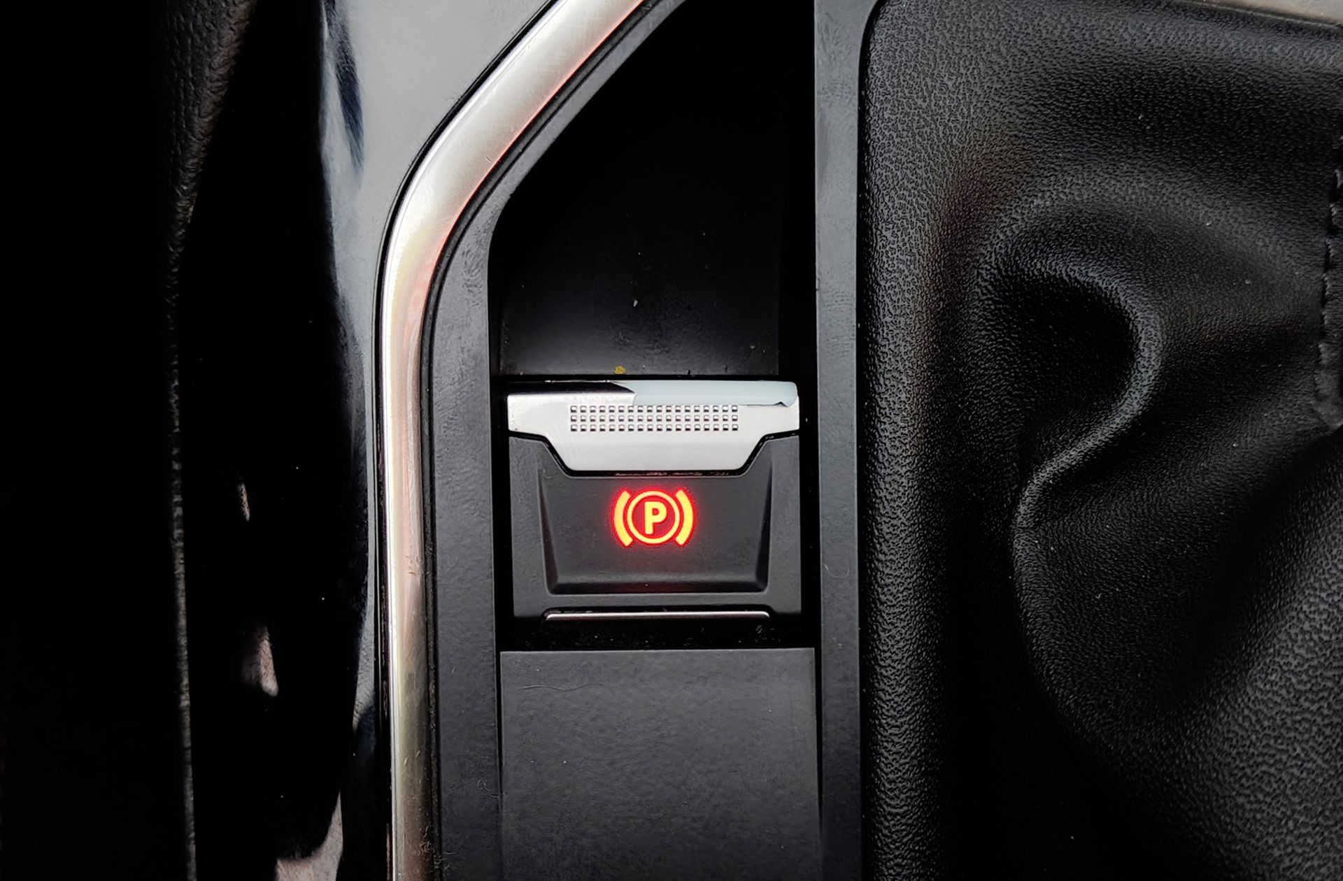 Peugeot 3008 PureTech 130 Active Pack - foto 32