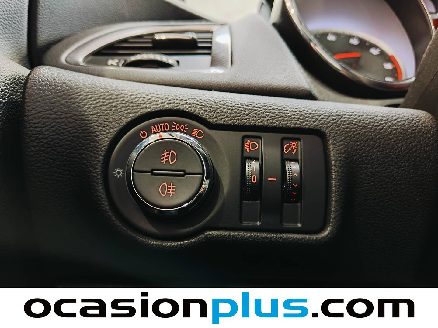 Opel Astra Opel Astra 1.6 Cosmo  (115 CV) 115cv