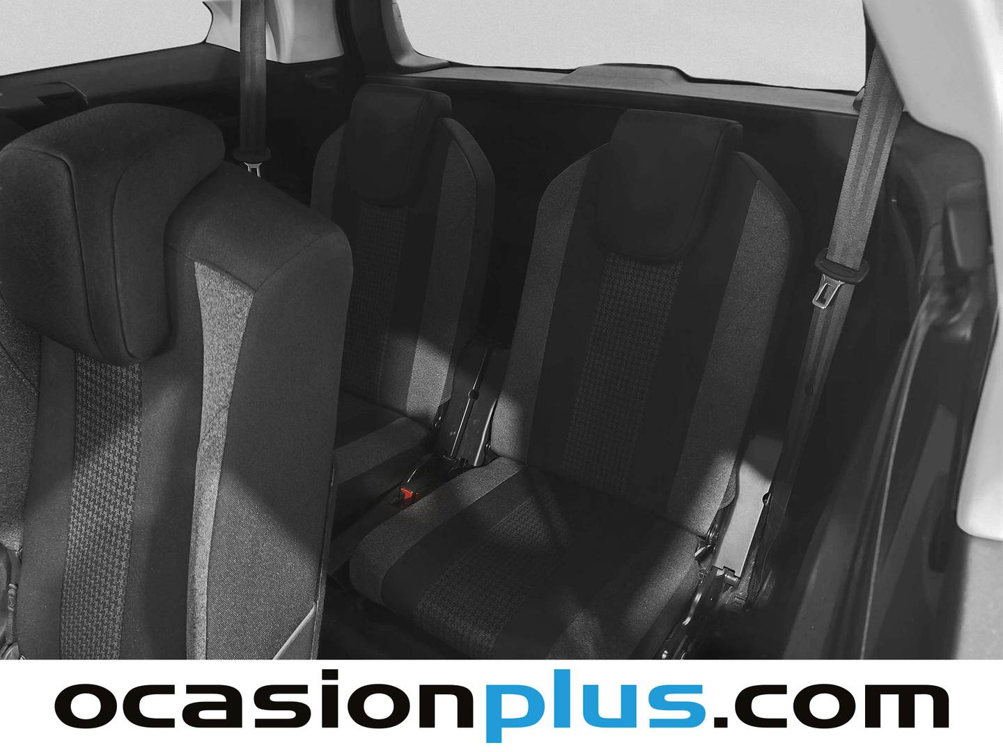 Foto asientos delanteros Peugeot 5008 Peugeot 5008 BlueHDi 130 Active S&S EAT8 (130 CV) 7 Plazas