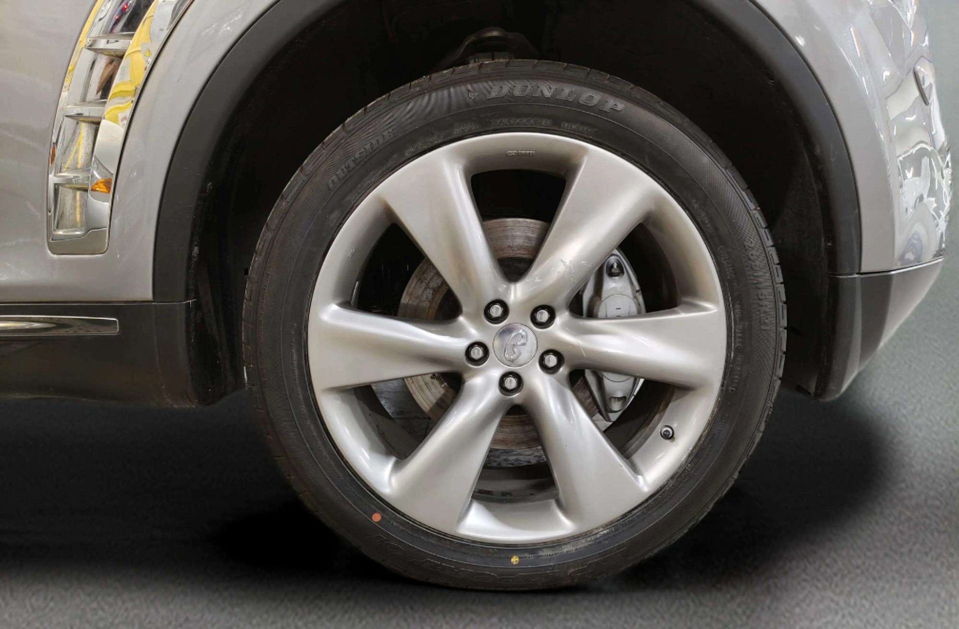Infiniti FX 50 S V8 AWD - foto 26