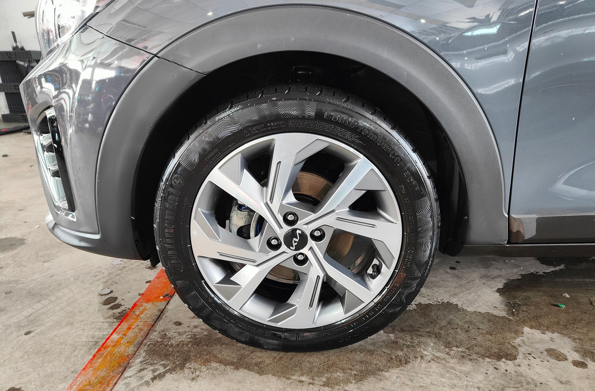 Kia Stonic 1.0 T-GDi MHEV iMT GT Line - foto 43