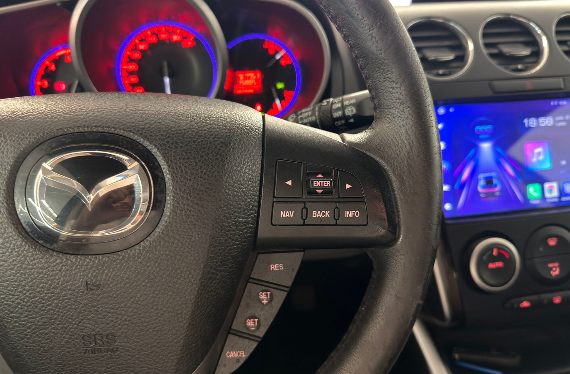 Mazda CX-7 2.2 Crtd Luxury - foto 31