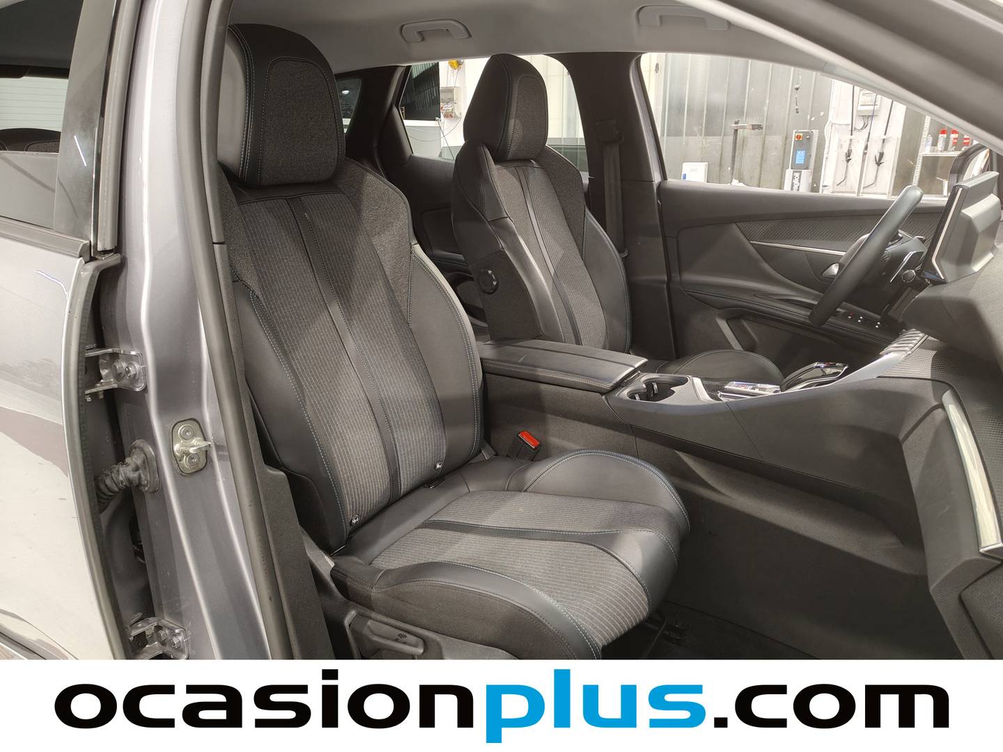 Foto Peugeot 3008 Peugeot 3008 PureTech 130 S&S Allure EAT8 (130 CV)