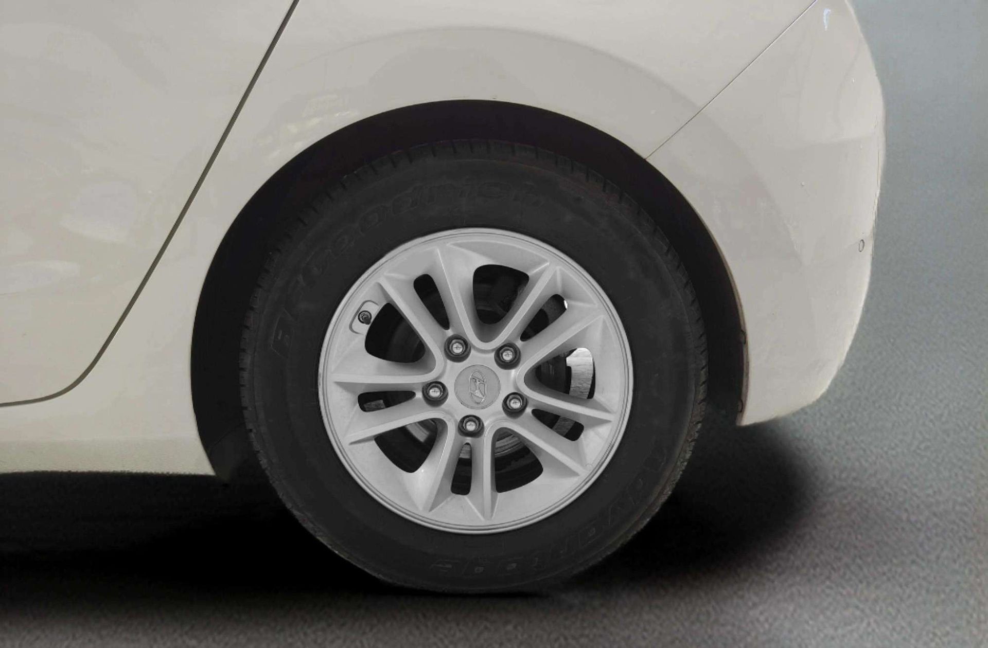 Hyundai i30 1.6 GDi BlueDrive Tecno - foto 31
