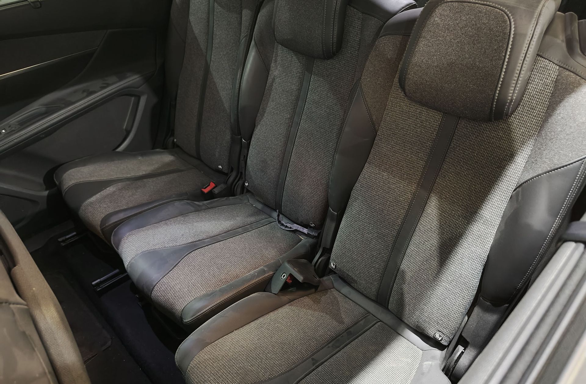 Peugeot 5008 BlueHDi 120 Allure EAT6 7 plazas - foto 13