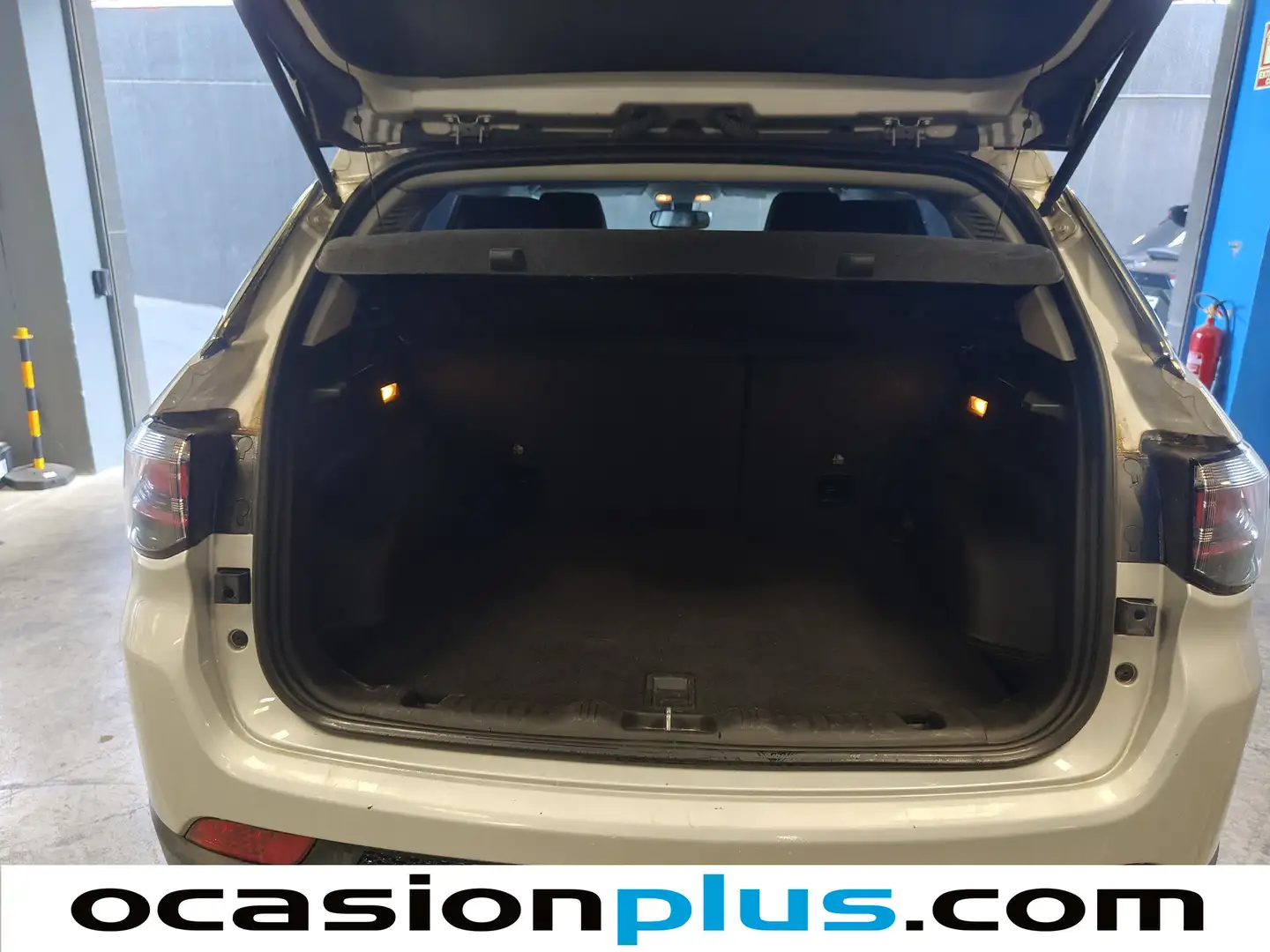 Foto Jeep Compass Jeep Compass 1.3 Gse Limited 4x2 FWD (130 CV)