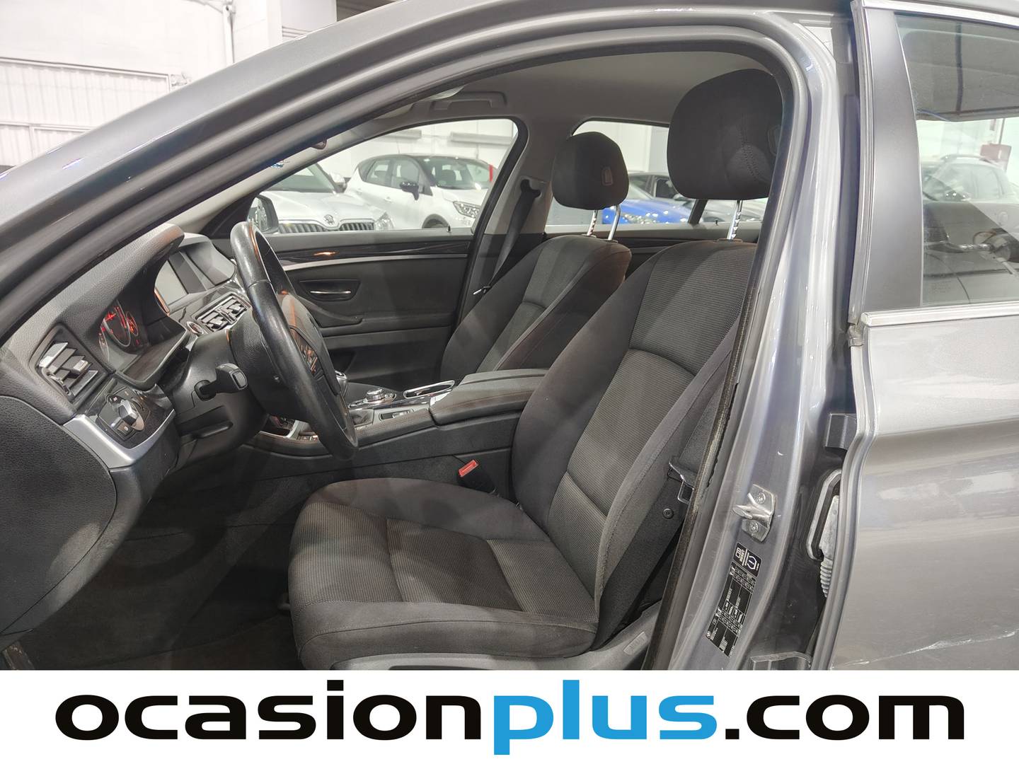 Foto asientos delanteros BMW Serie 5 BMW Serie 5 520d (184 CV)