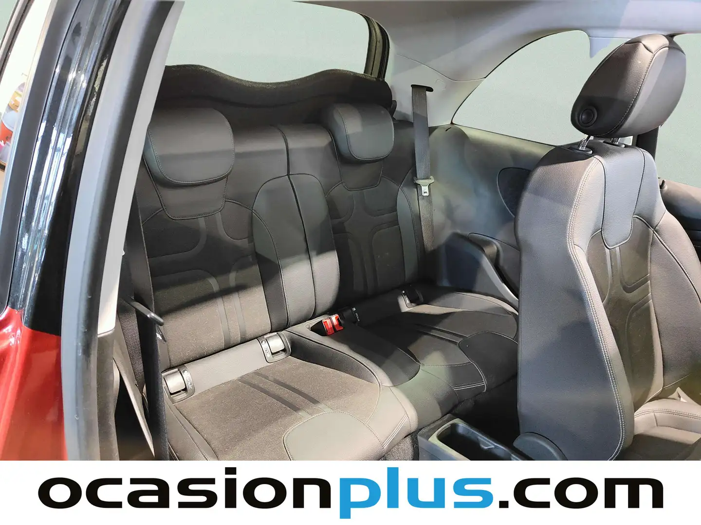 Foto Opel Adam Opel Adam 1.4 XEL Rocks (87 CV)