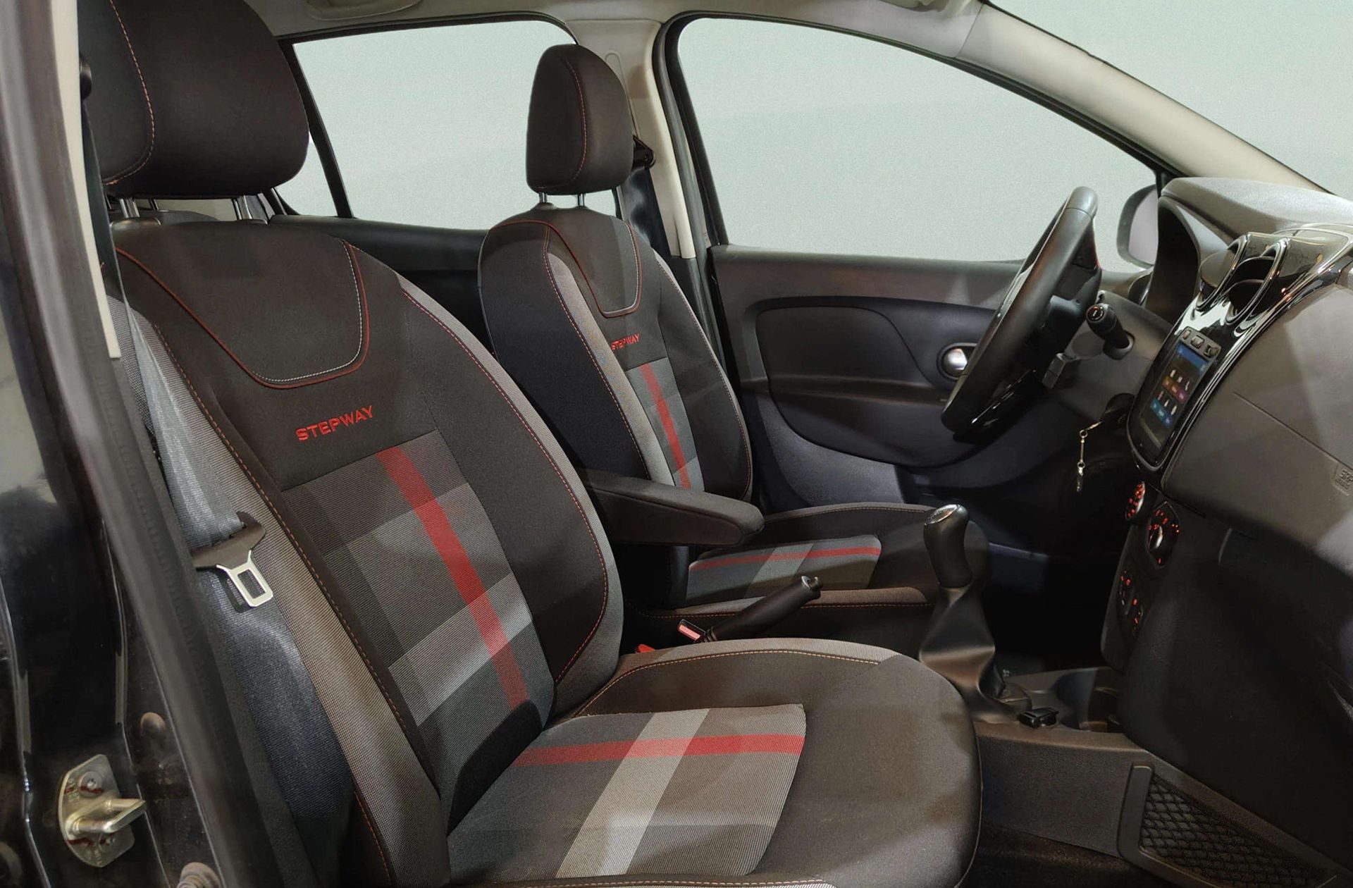 Dacia Sandero Serie Limitada Xplore TCe - foto 15