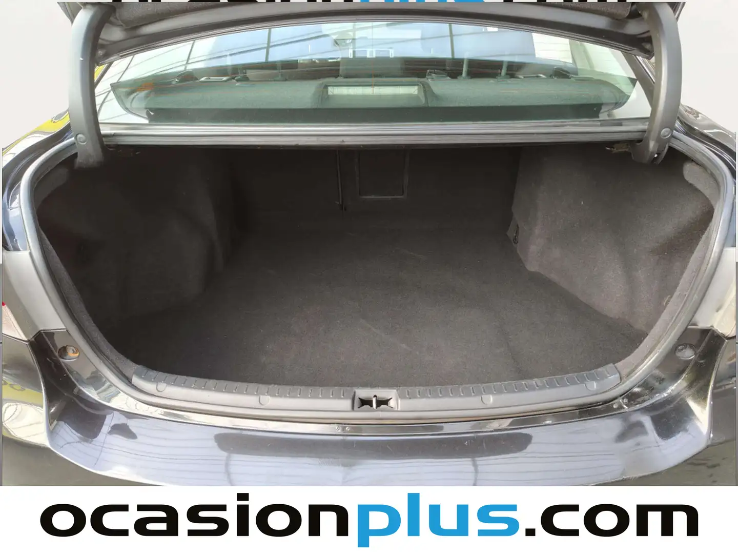 Foto Toyota Avensis Toyota Avensis 120 D Advance (124 CV)