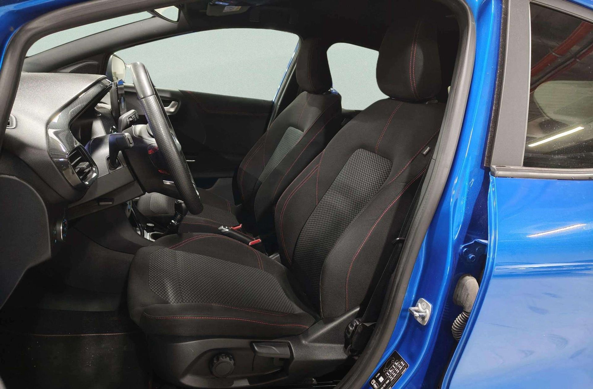 Ford Puma 1.0 EcoBoost MHEV ST-Line - foto 12
