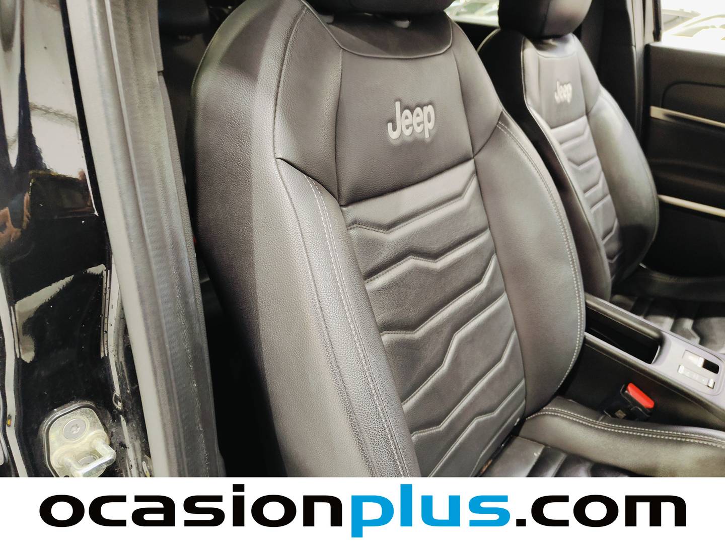 Foto Jeep Avenger Jeep Avenger 1.2 G Summit (100 CV)