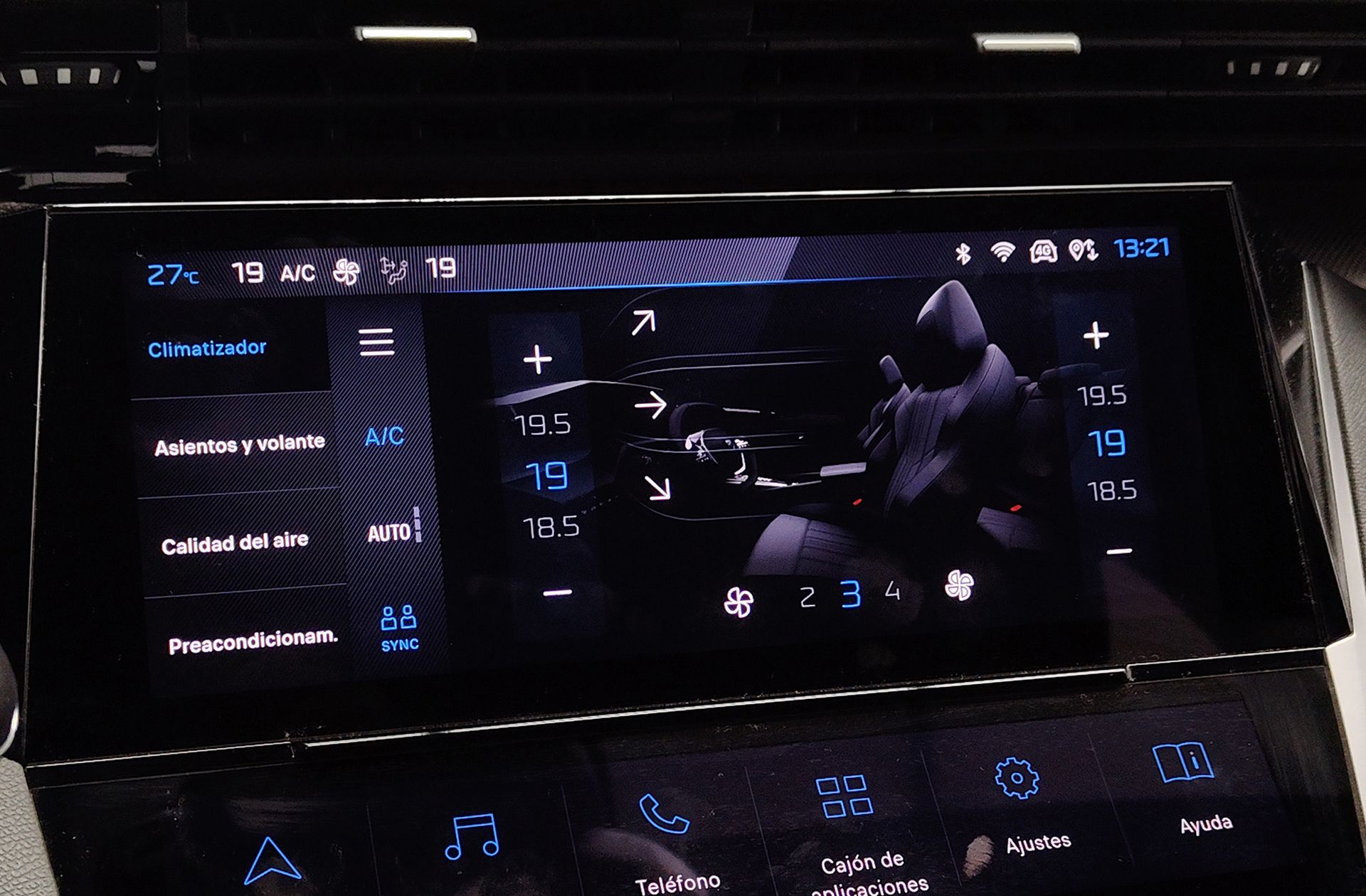 Peugeot 408 PHEV 225 GT e-EAT8 - foto 40