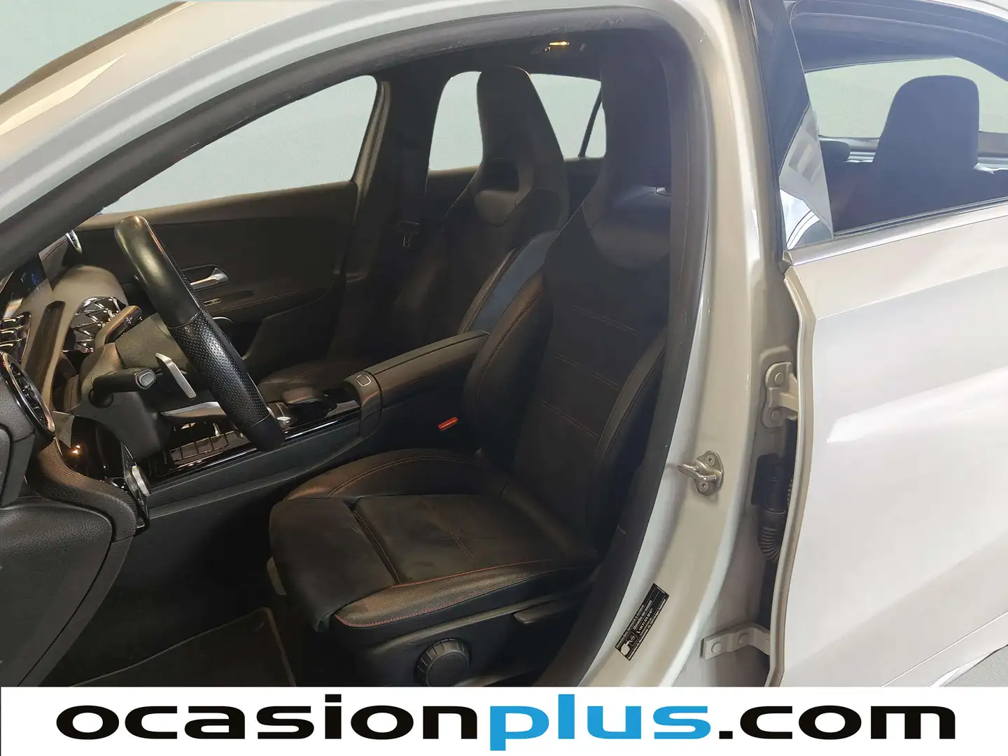 Foto Mercedes Clase A Mercedes-Benz Clase A 180d (116 CV) Pack AMG