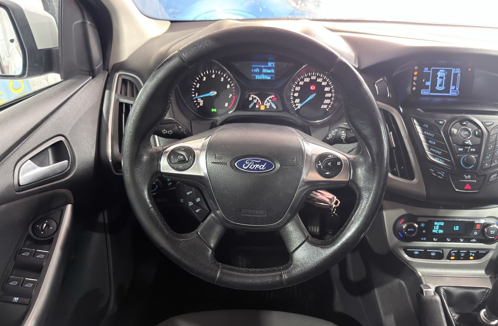 Ford Focus 1.0 EcoBoost Edition - foto 18
