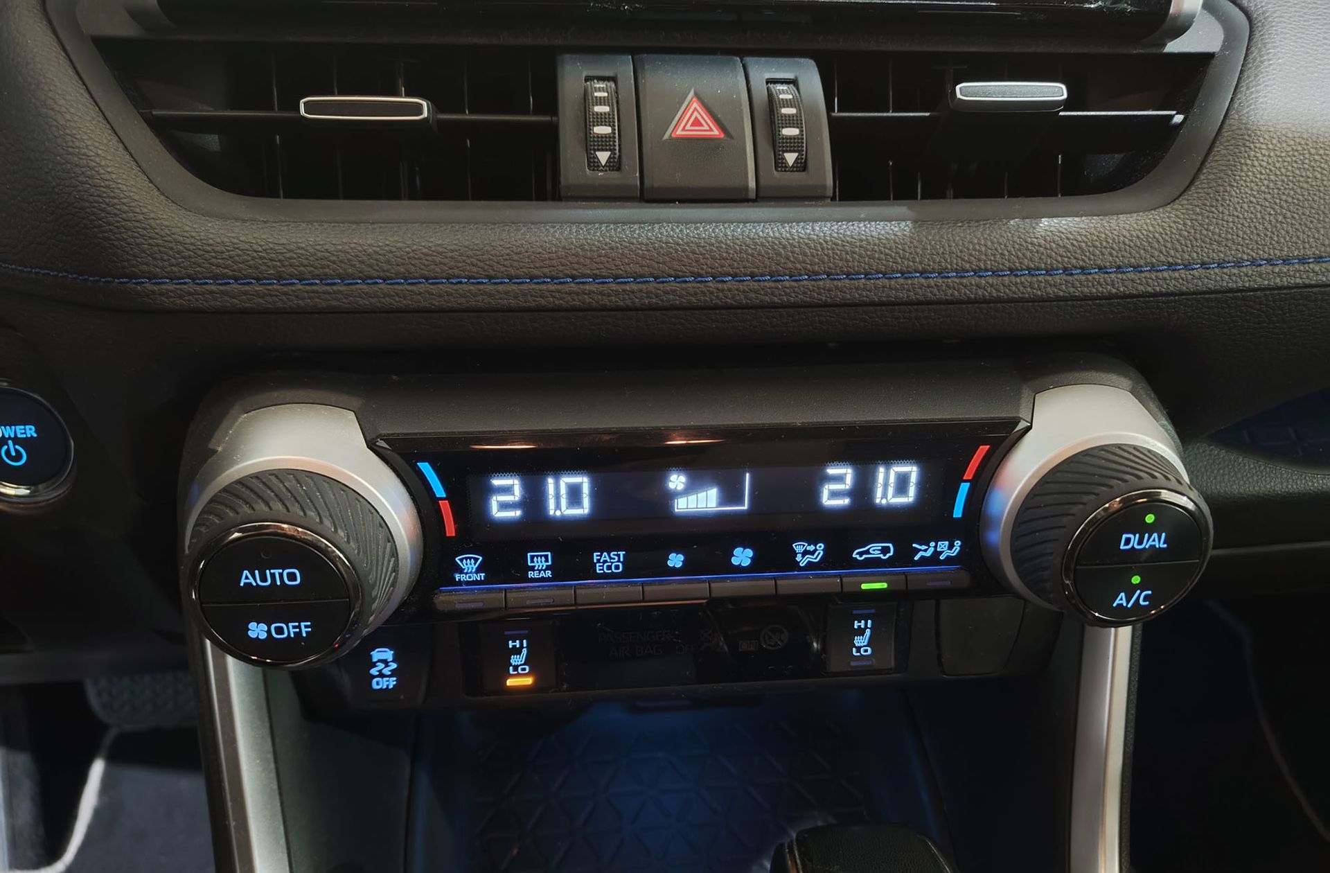 Toyota RAV4 2.5 hybrid 220H Style - foto 29
