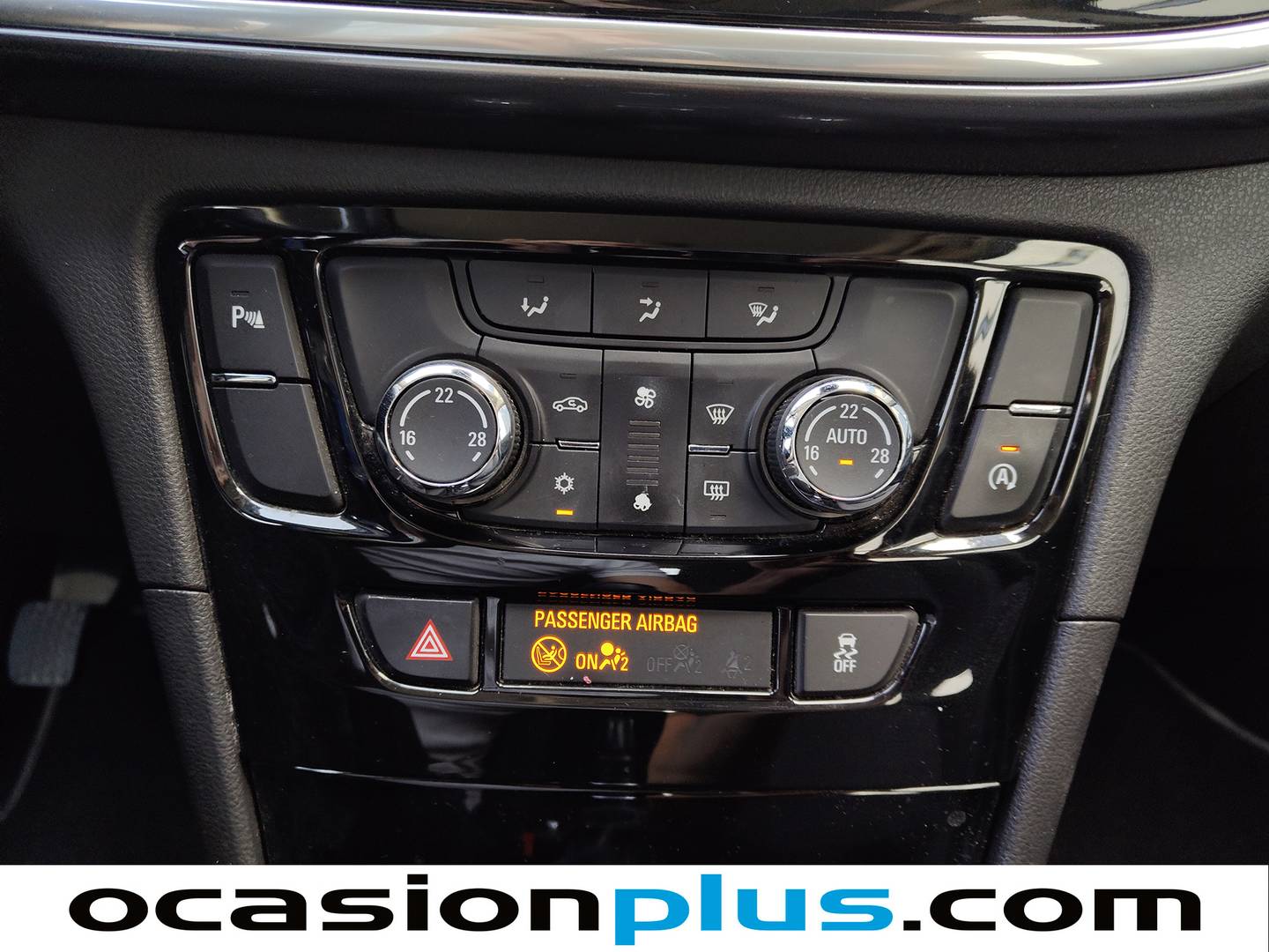 Equipamiento del Opel Mokka X Opel Mokka X 1.6 CDTI S&S Selective 4X2 WLTP  (136 CV)