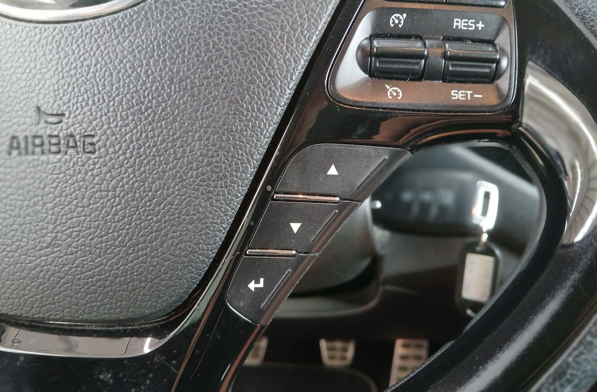 Kia Ceed 1.0 T-GDi Eco-Dynamics x-Tech17 - foto 31