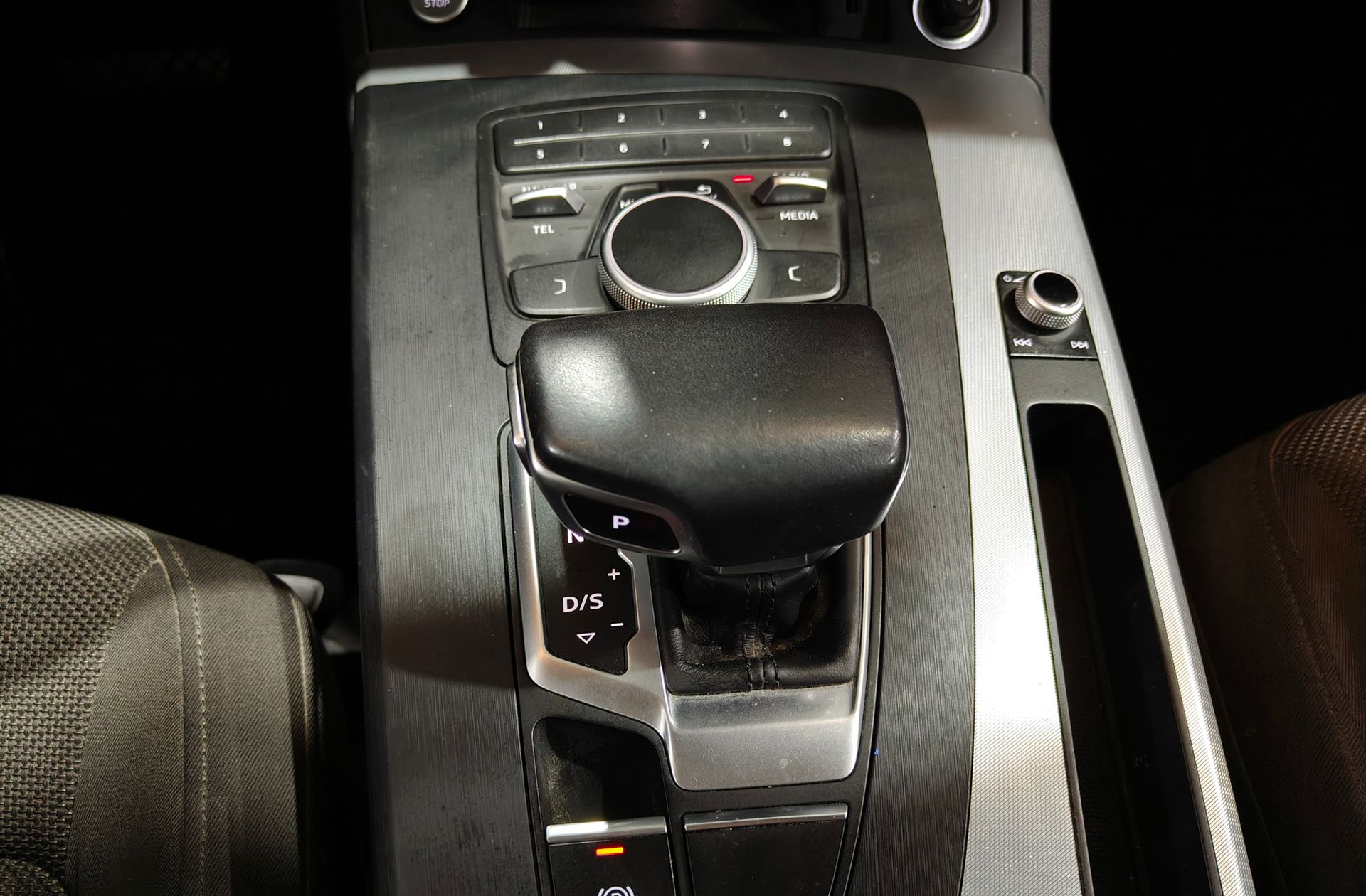 Audi Q5 Design 2.0 TDI quattro S tronic - foto 5