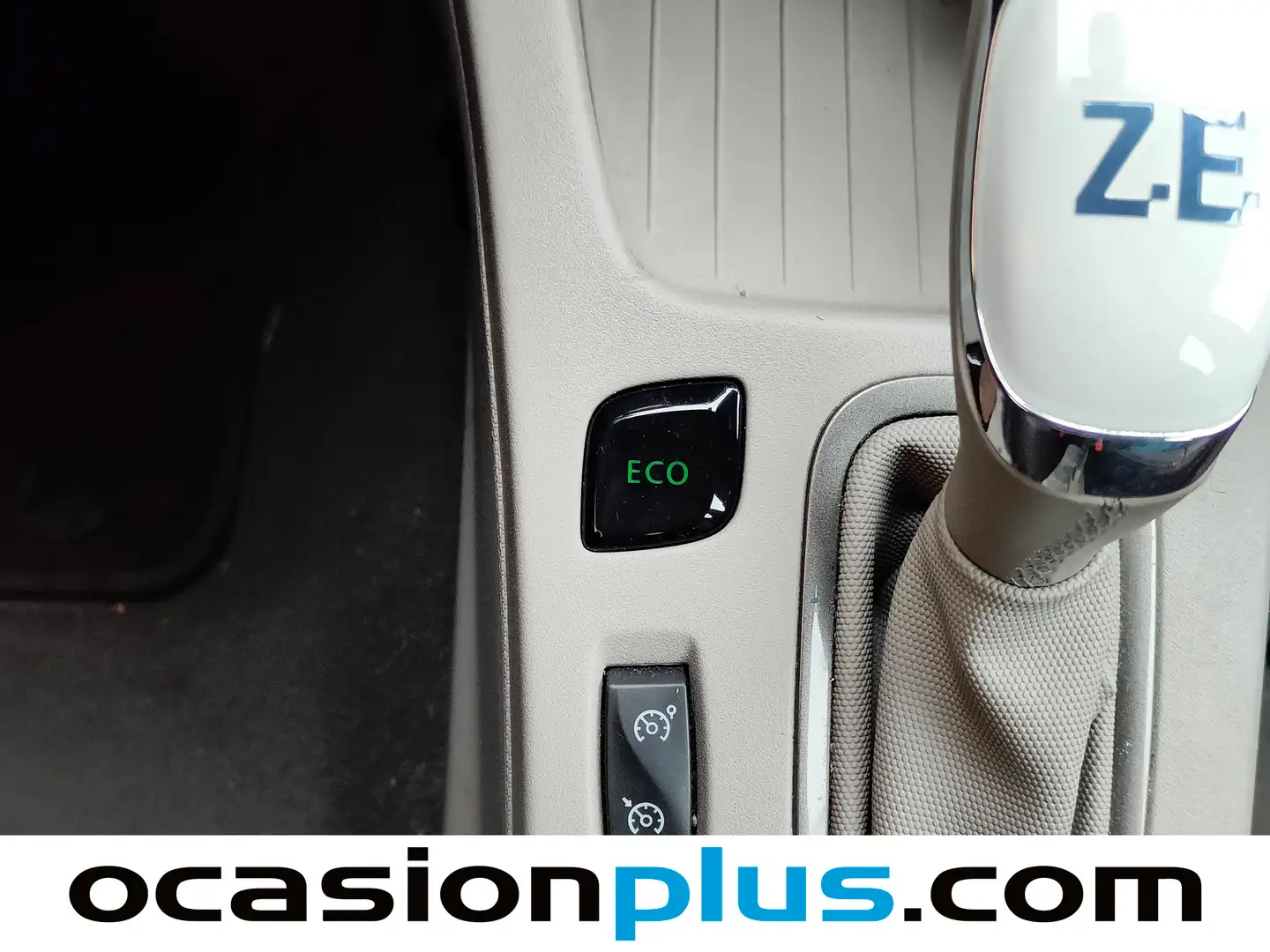 Foto Renault ZOE Renault Zoe Bose 40 R110  (108 CV)