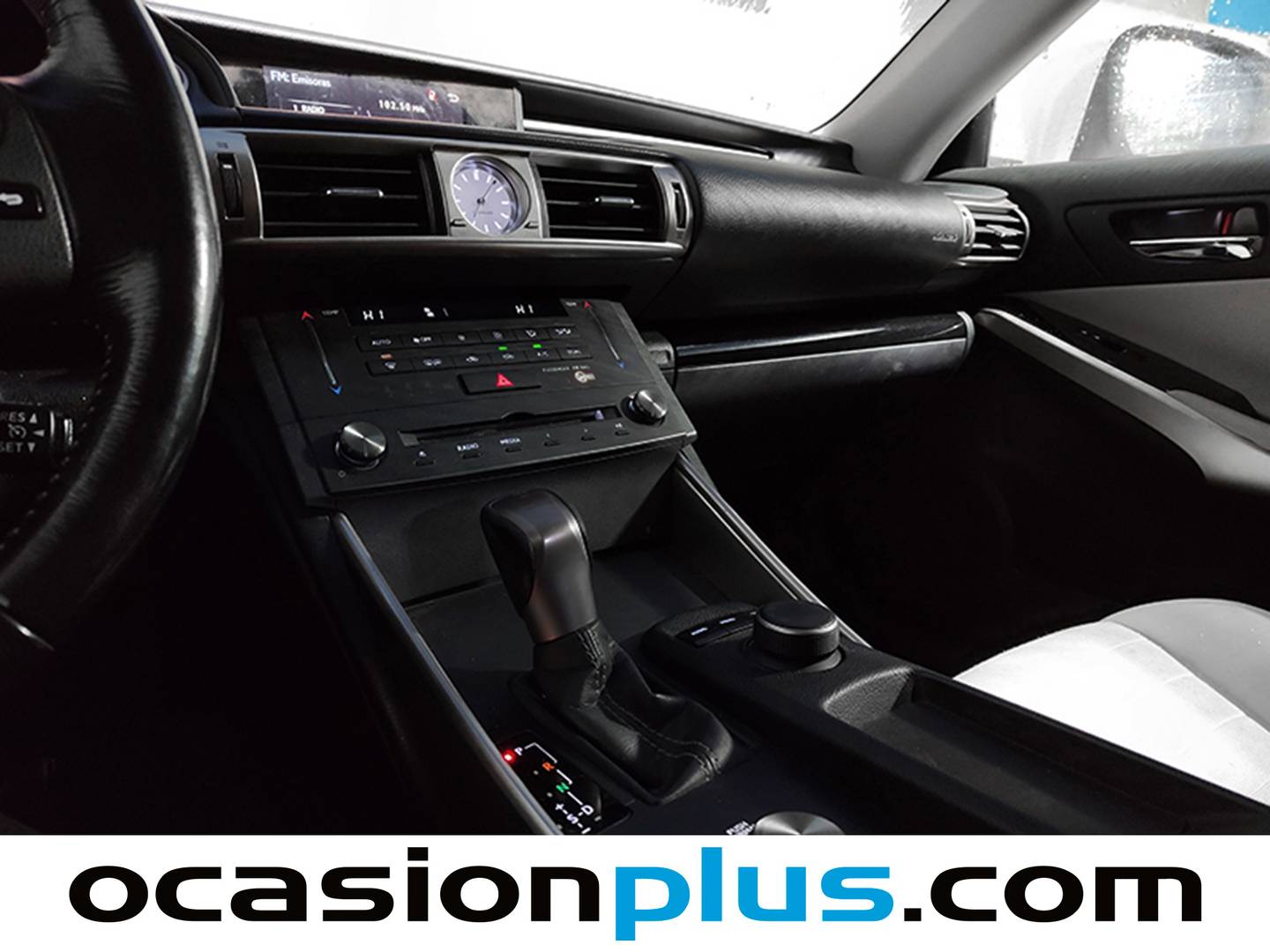 Foto Lexus IS Lexus IS 300h Executive sedan (223 CV)