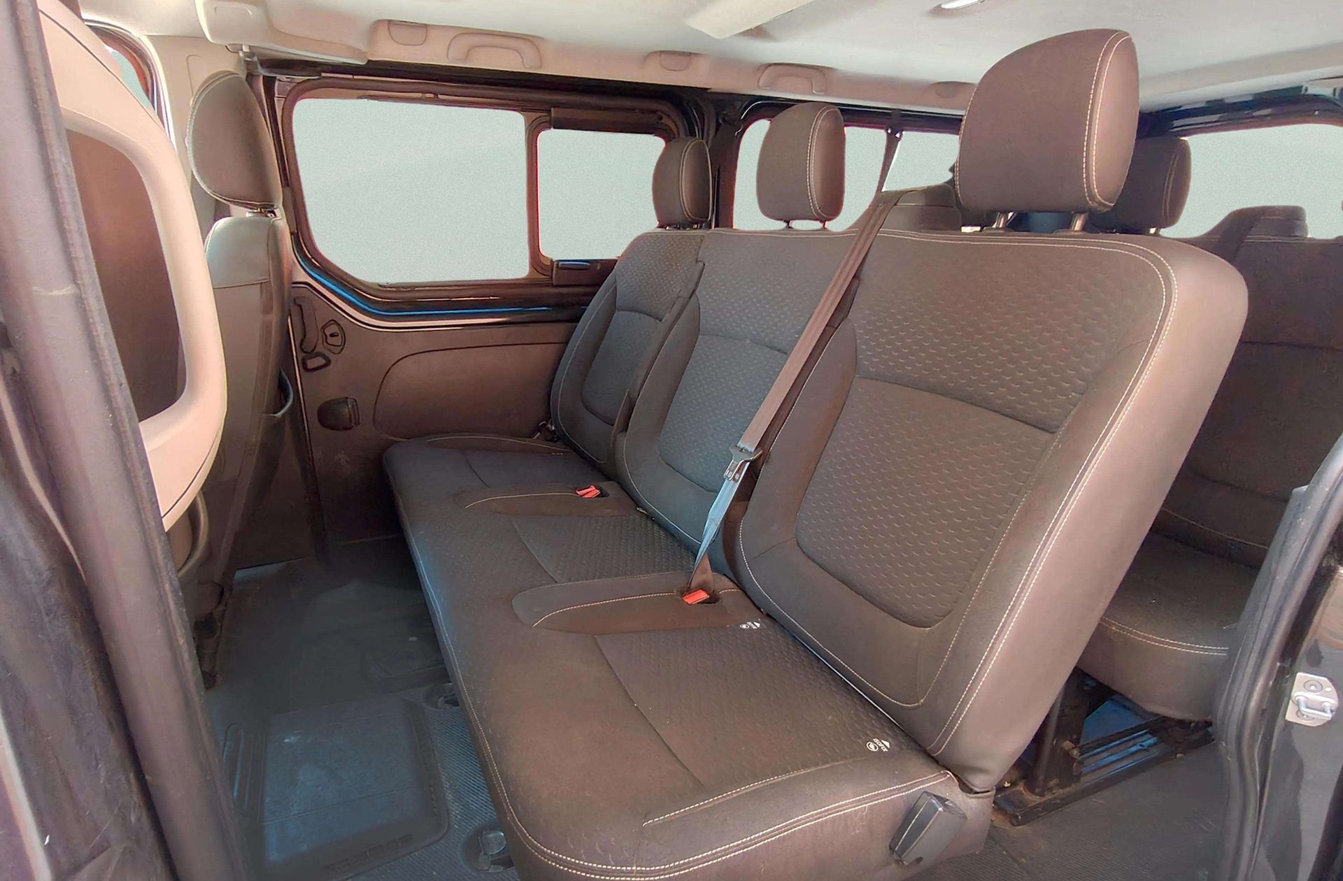 Opel Vivaro Combi 1.6 CDTI 29 L2 - foto 11