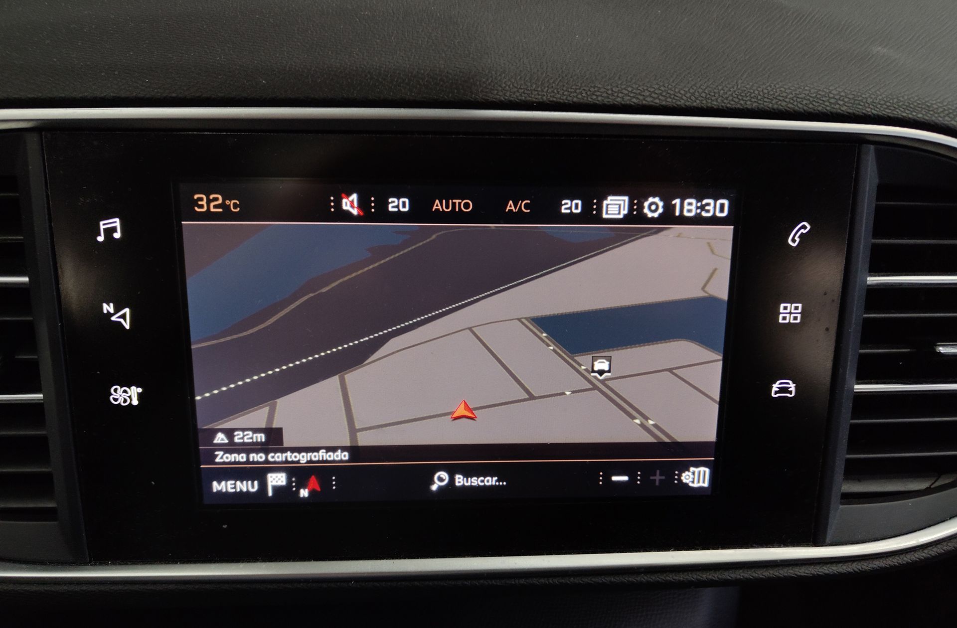 Peugeot 308 BlueHDi 120 Allure EAT6 - foto 8