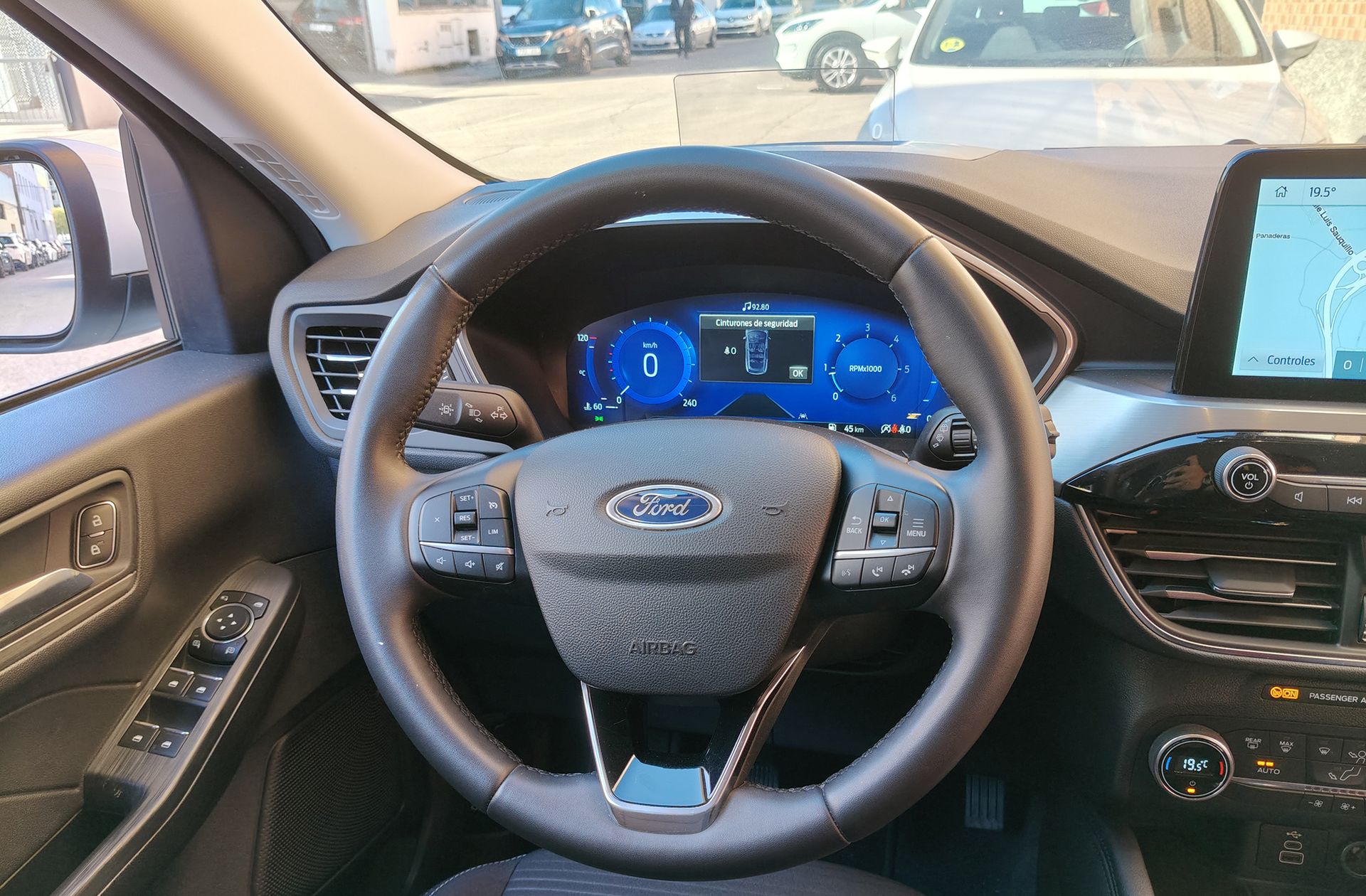 Ford Kuga 1.5 EcoBlue Titanium - foto 24