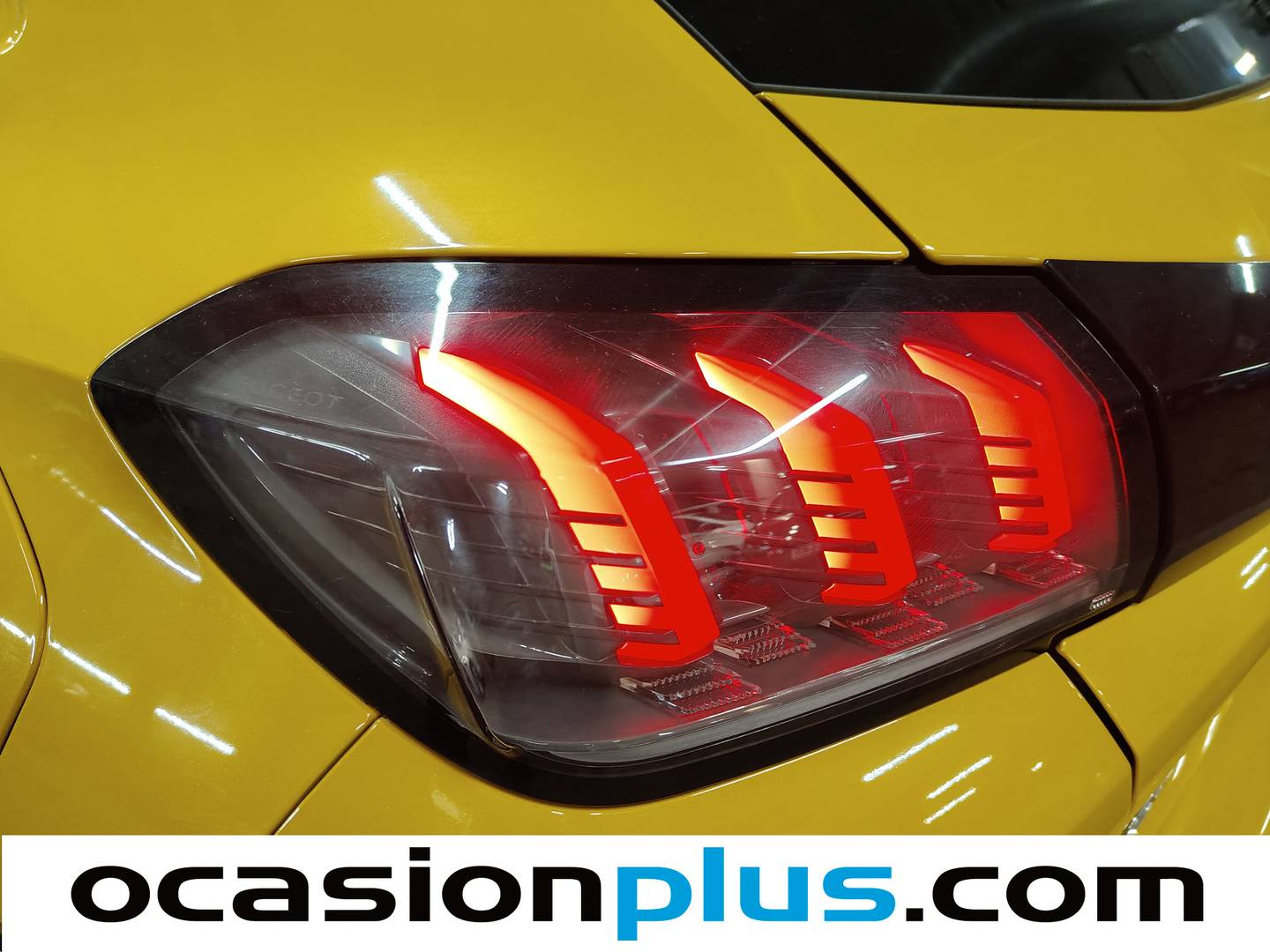 Paquetes del Peugeot 208 Peugeot 208 PureTech 130 S&S GT Line EAT8 (130 CV)