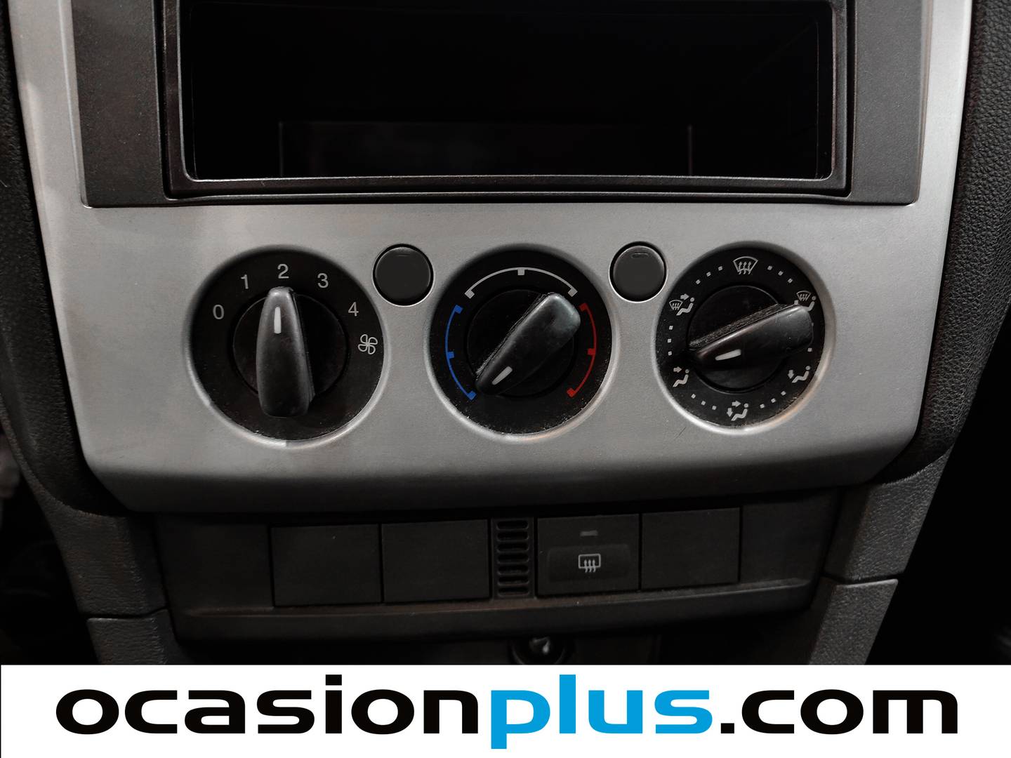 Extras y acabados del Ford Focus Ford Focus 1.6 Trend (100 CV)