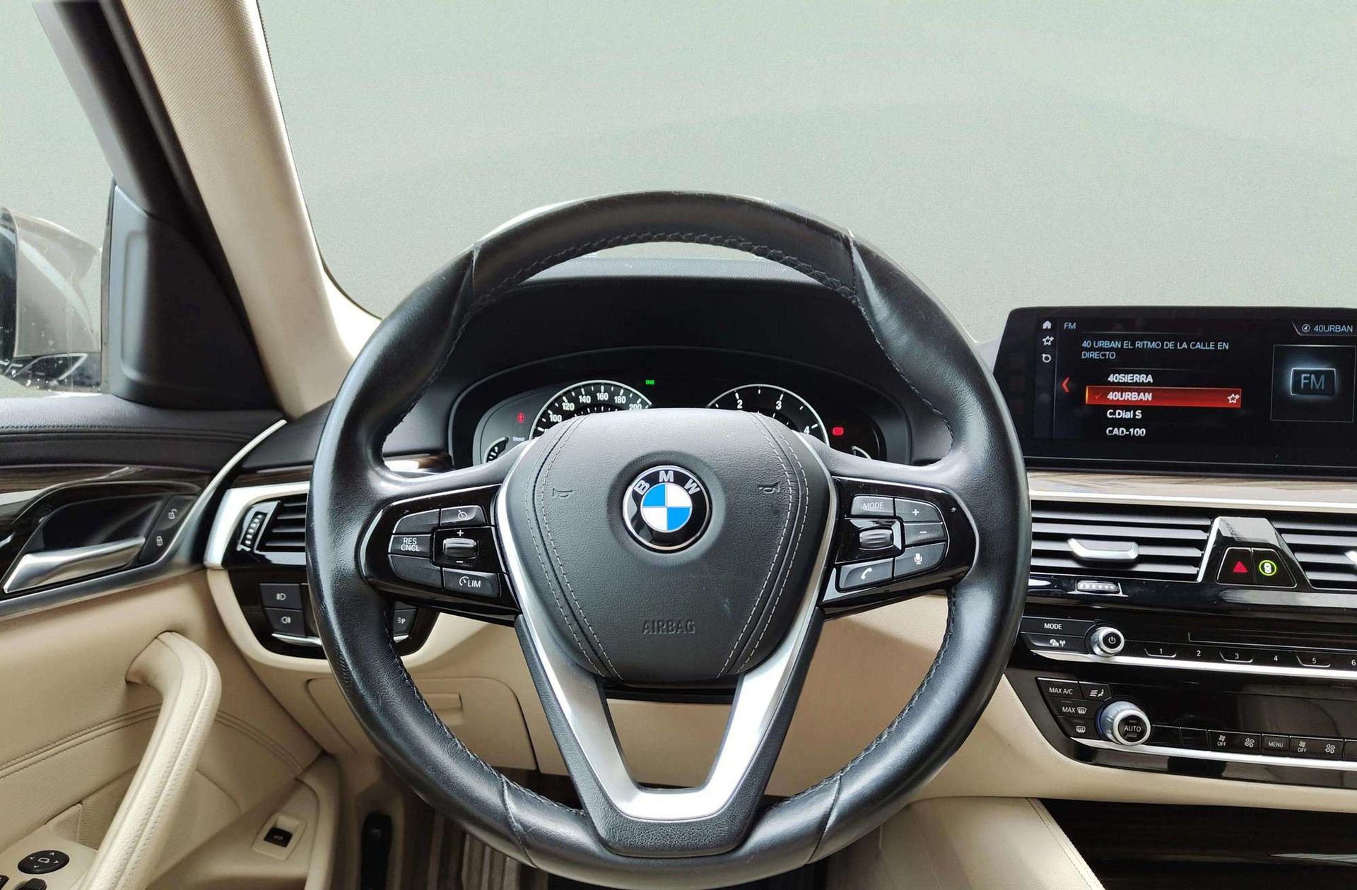 BMW Serie 5 520d Touring - foto 37