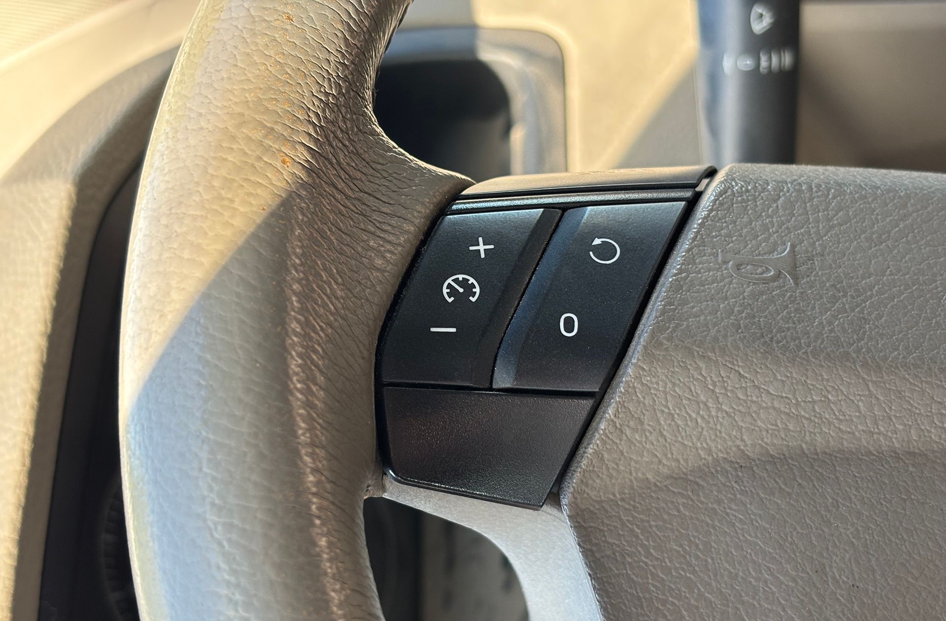 Volvo XC90 2.4D Geartronic Momentum - foto 19