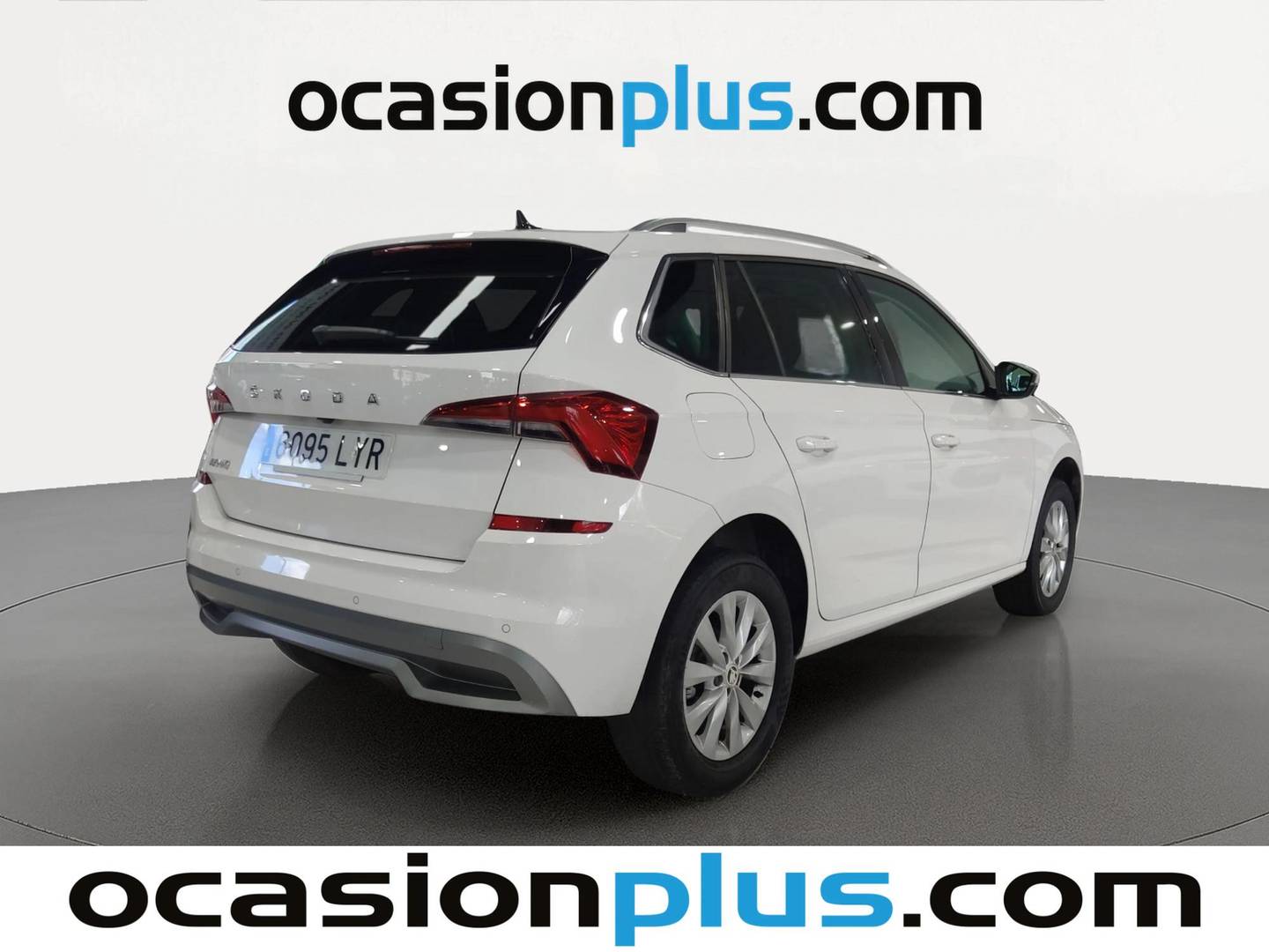 Foto trasera Skoda Kamiq Skoda Kamiq 1.0 TSI Ambition DSG (110 CV) derecha