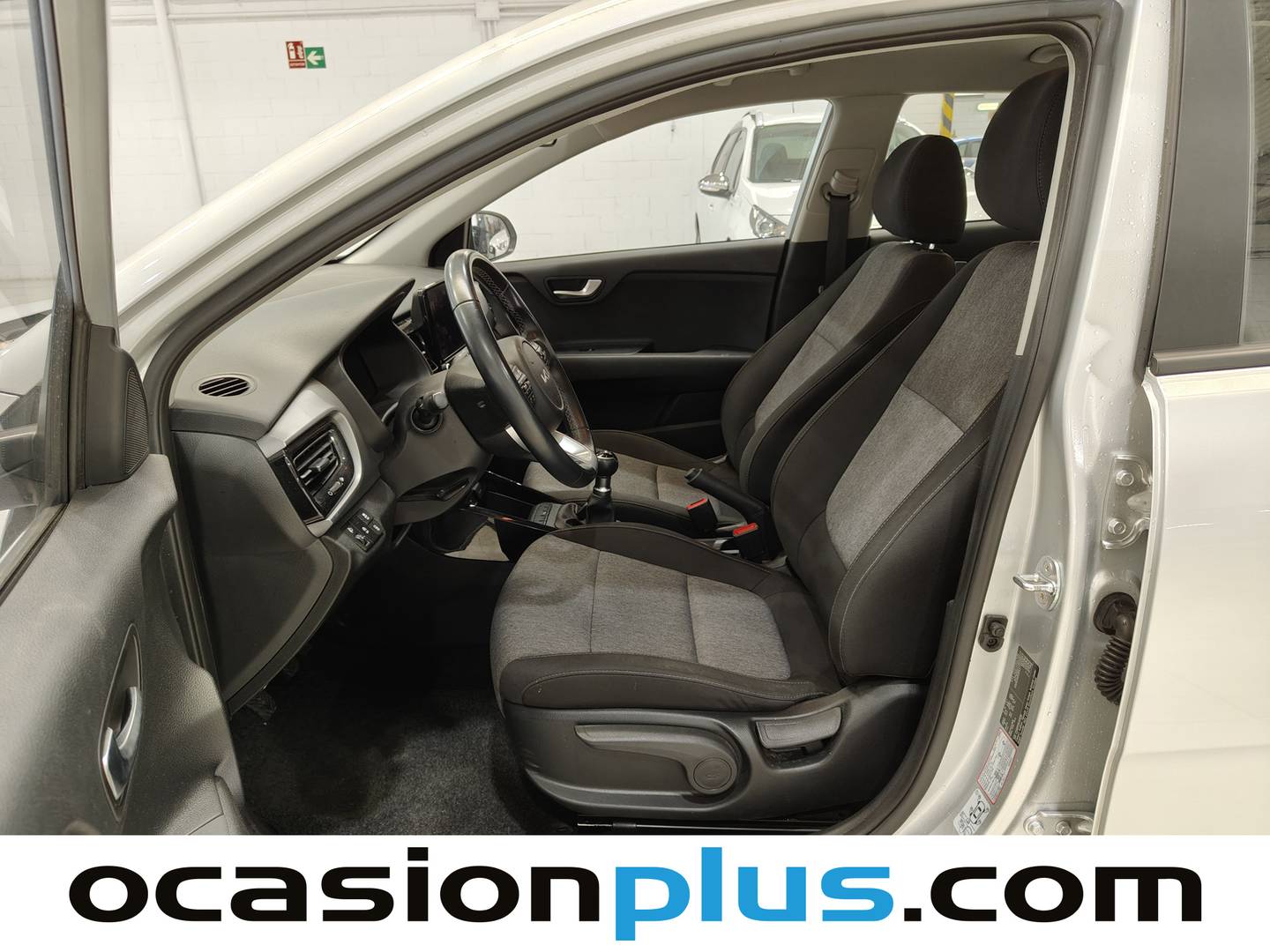 Foto asientos delanteros KIA Stonic KIA Stonic 1.2 DPi Drive (79 CV)