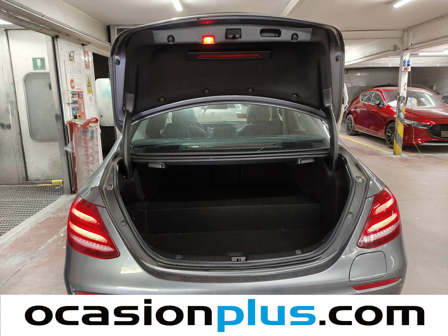 Fotos maletero Mercedes Clase E Mercedes-Benz Clase E E 300 e (320 CV)