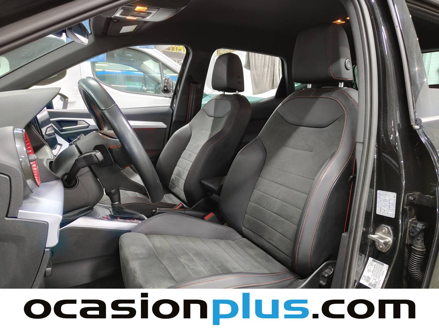 Foto Seat Arona SEAT Arona 1.5 TSI FR XL DSG (150 CV)