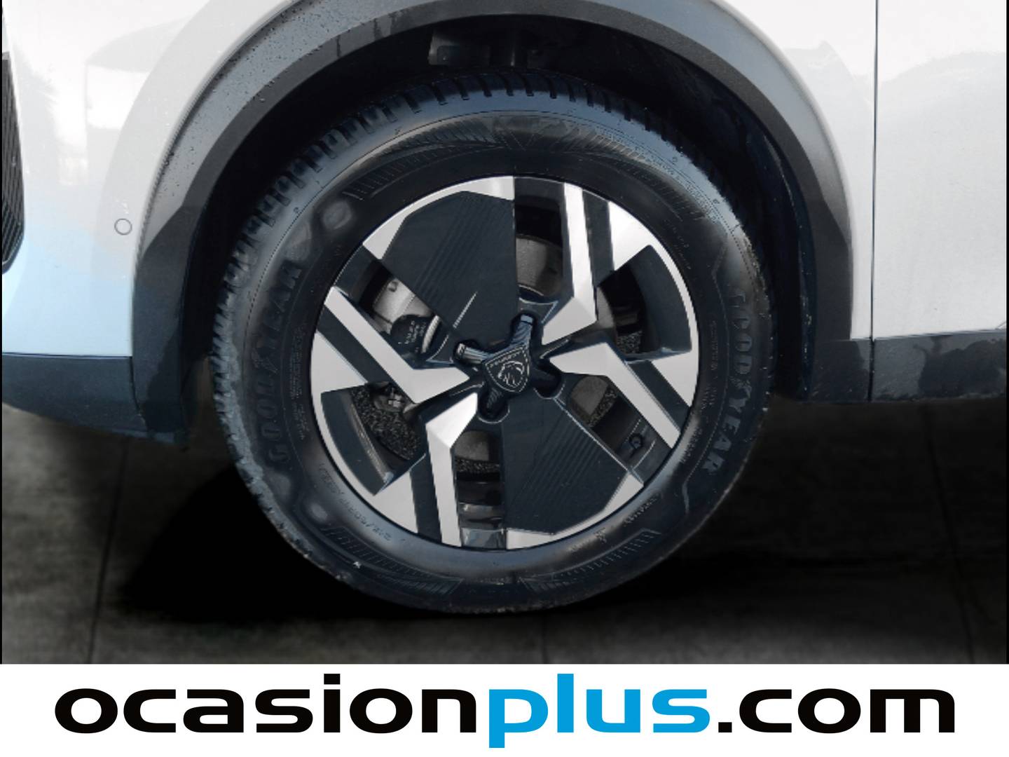 Foto Peugeot 2008 Peugeot 2008 Allure Hybrid eDCS6 (145 CV)